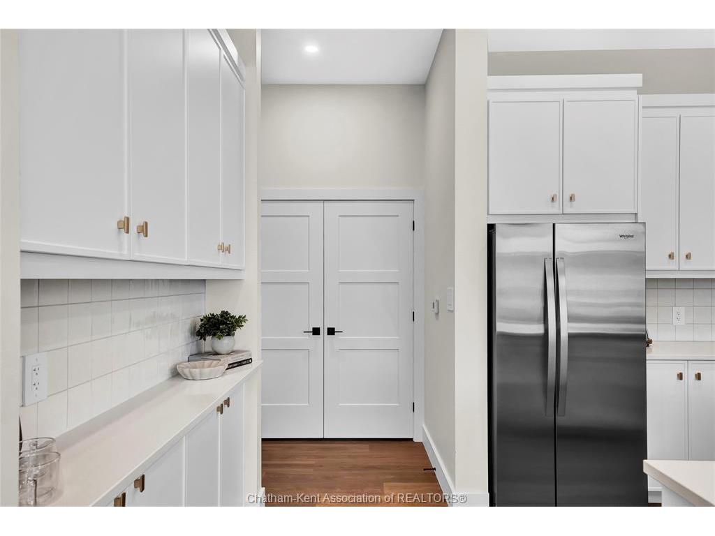 









12


Mill

Street West, 414,
Tilbury,




ON
N0P 2L0

