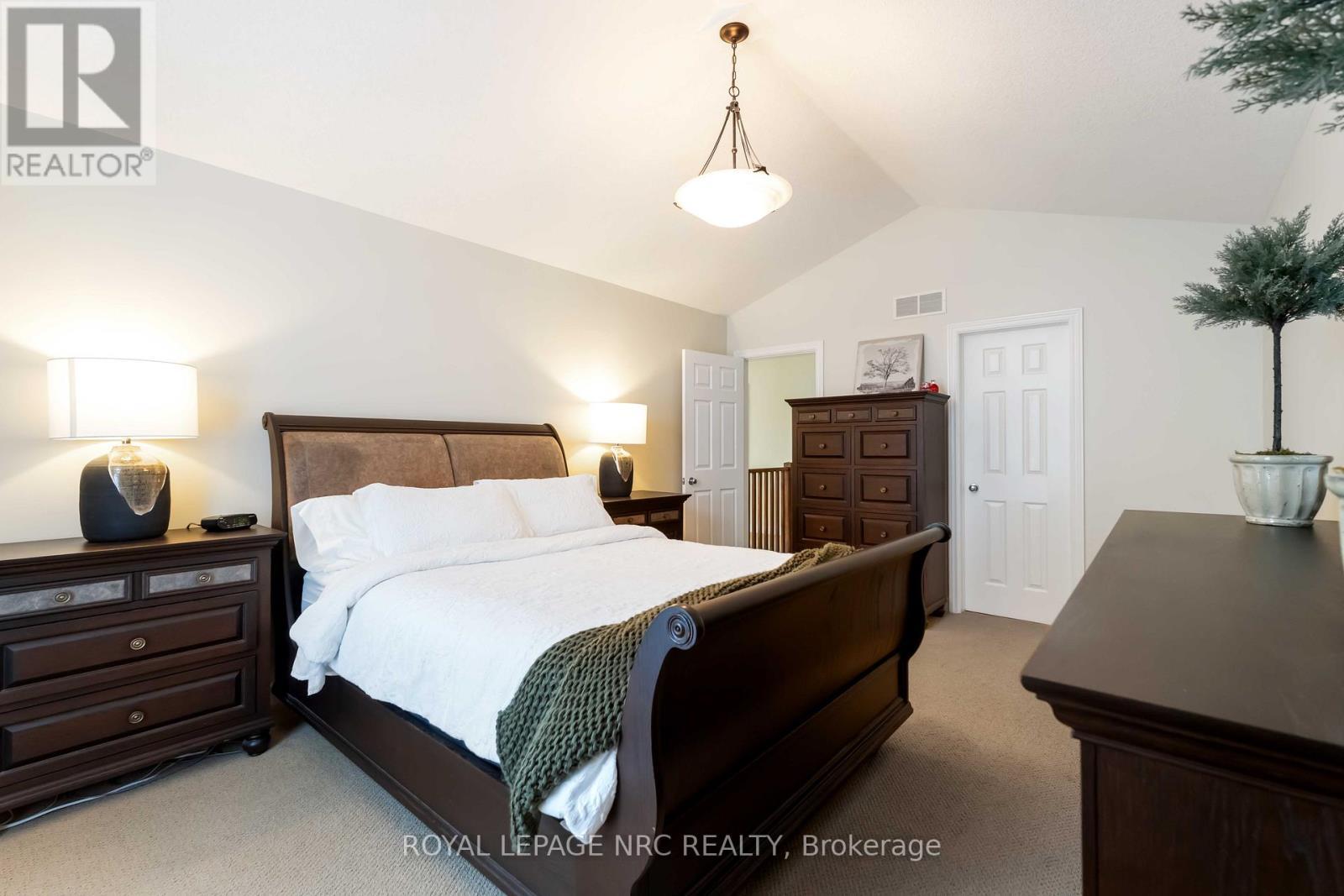 












2475 DIANE STREET

,
Fort Erie (Stevensville),




Ontario
L0S1S0

