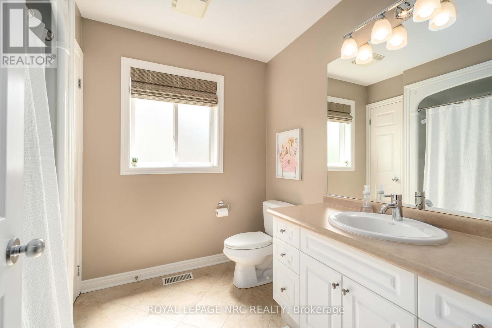 












2475 DIANE STREET

,
Fort Erie (Stevensville),




Ontario
L0S1S0

