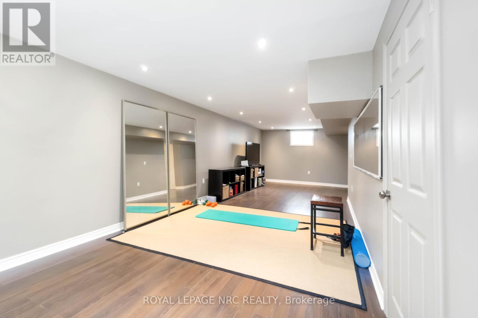 












2475 DIANE STREET

,
Fort Erie (Stevensville),




Ontario
L0S1S0

