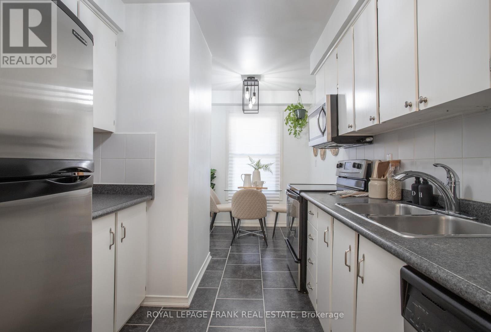 












9 - 1055 CENTRAL PARK BOULEVARD N

,
Oshawa (Centennial),




Ontario
L1G7M4

