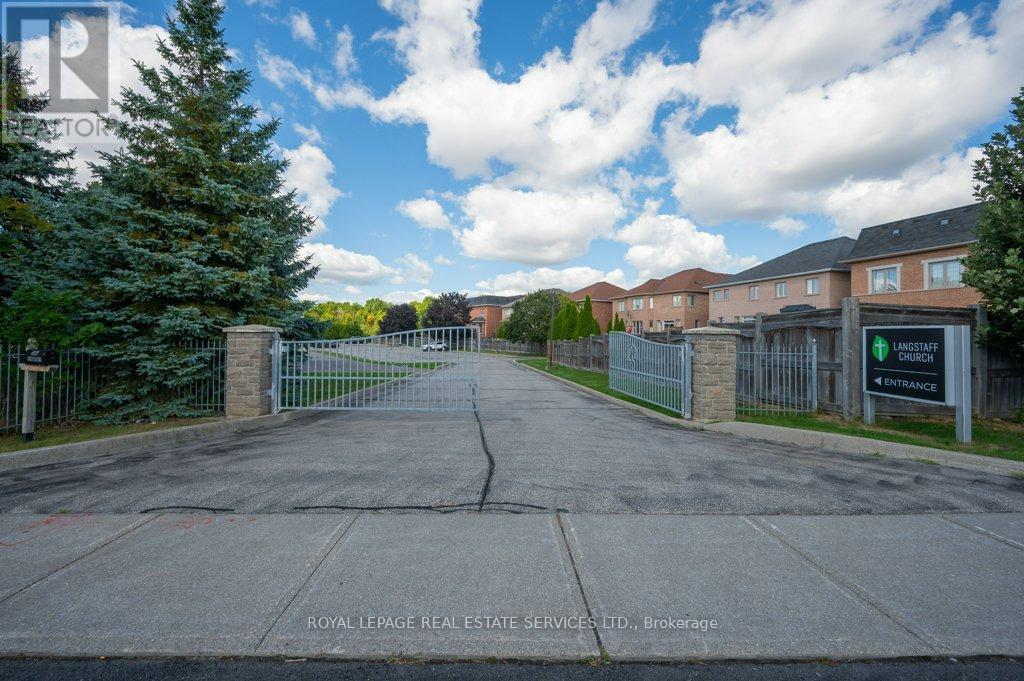 












1350 LANGSTAFF ROAD

,
Vaughan,




Ontario
L4J8P8

