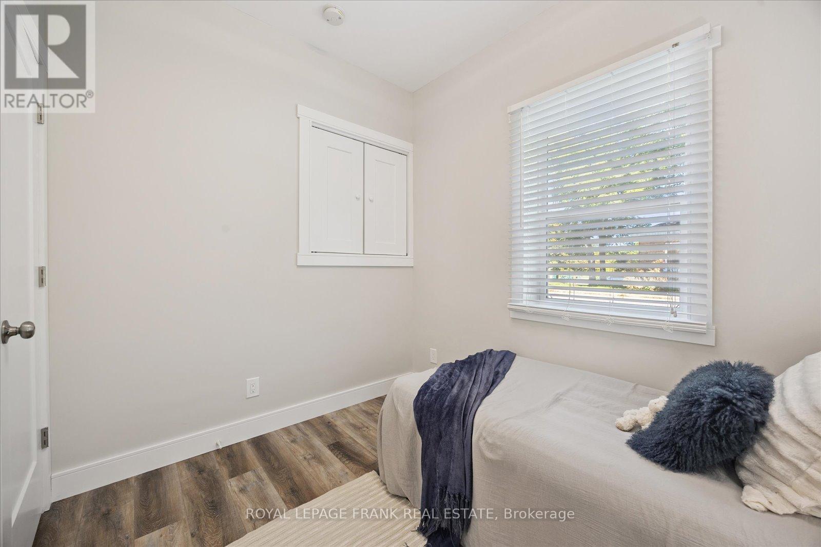 












29 RIDOUT STREET

,
Kawartha Lakes (Lindsay),




Ontario
K9V2B4

