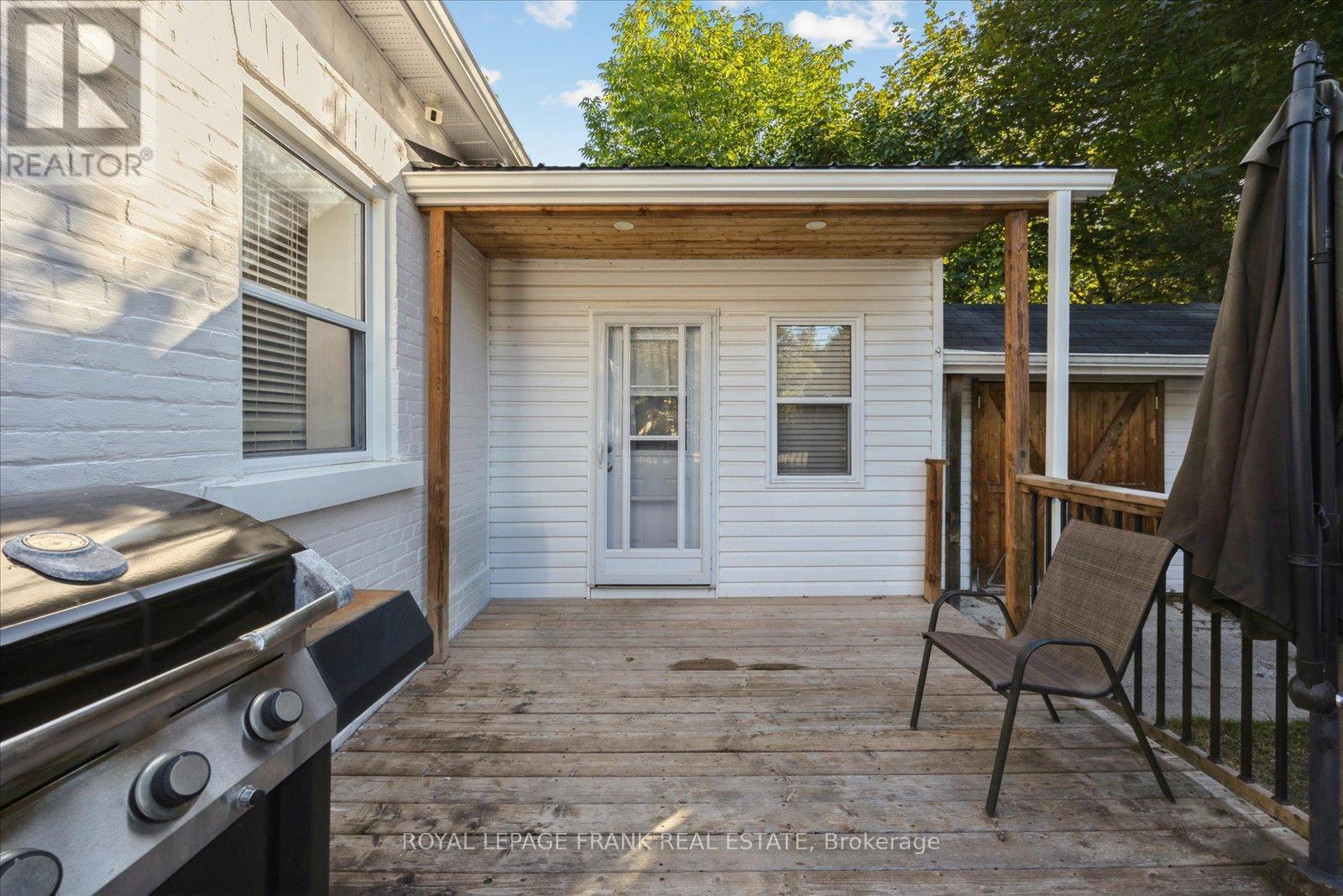 












29 RIDOUT STREET

,
Kawartha Lakes (Lindsay),




Ontario
K9V2B4

