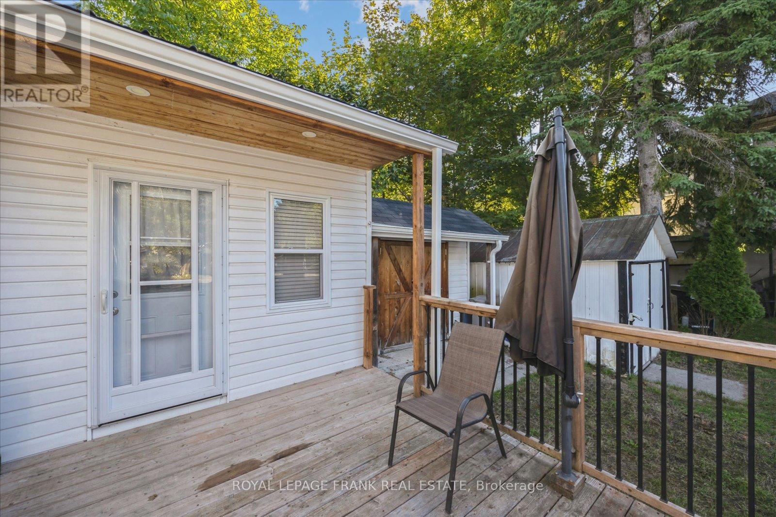












29 RIDOUT STREET

,
Kawartha Lakes (Lindsay),




Ontario
K9V2B4

