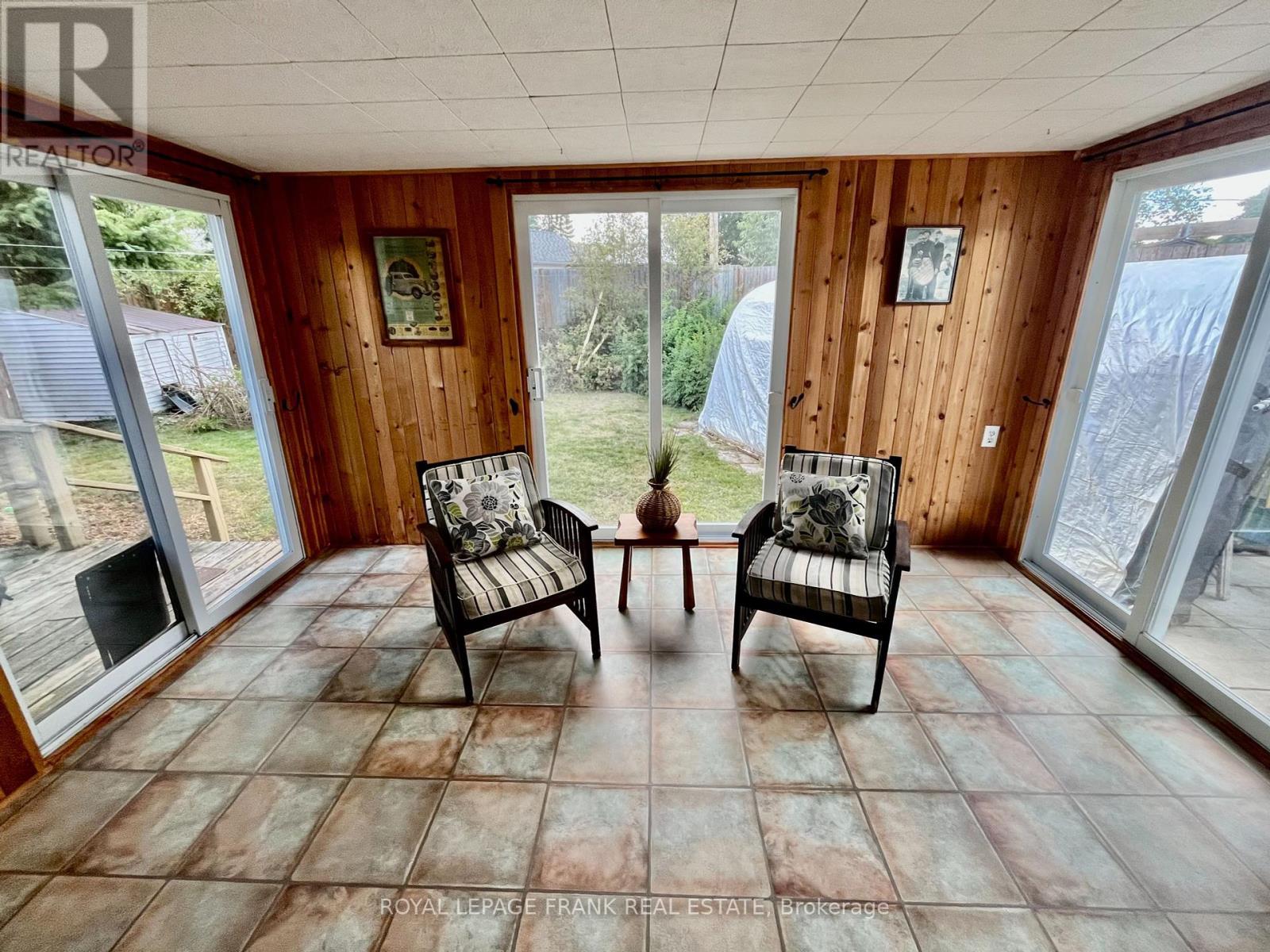 












26 LARCH STREET

,
Highlands East (Bicroft Ward),




Ontario
K0L1M0

