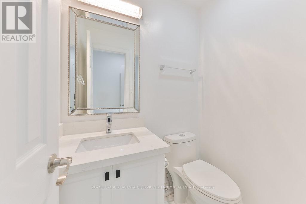 












1003 LAKESHORE ROAD W

,
Oakville,




Ontario
L6L1E7

