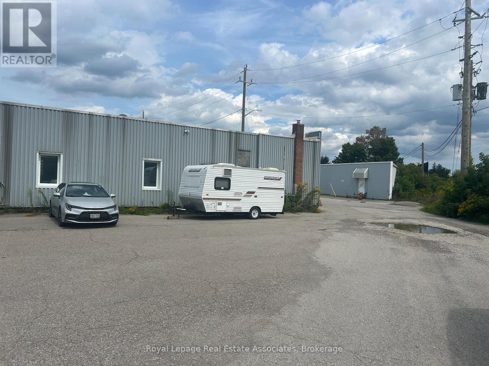 












153 PERTH STREET

,
Halton Hills,




Ontario
L7J1C9

