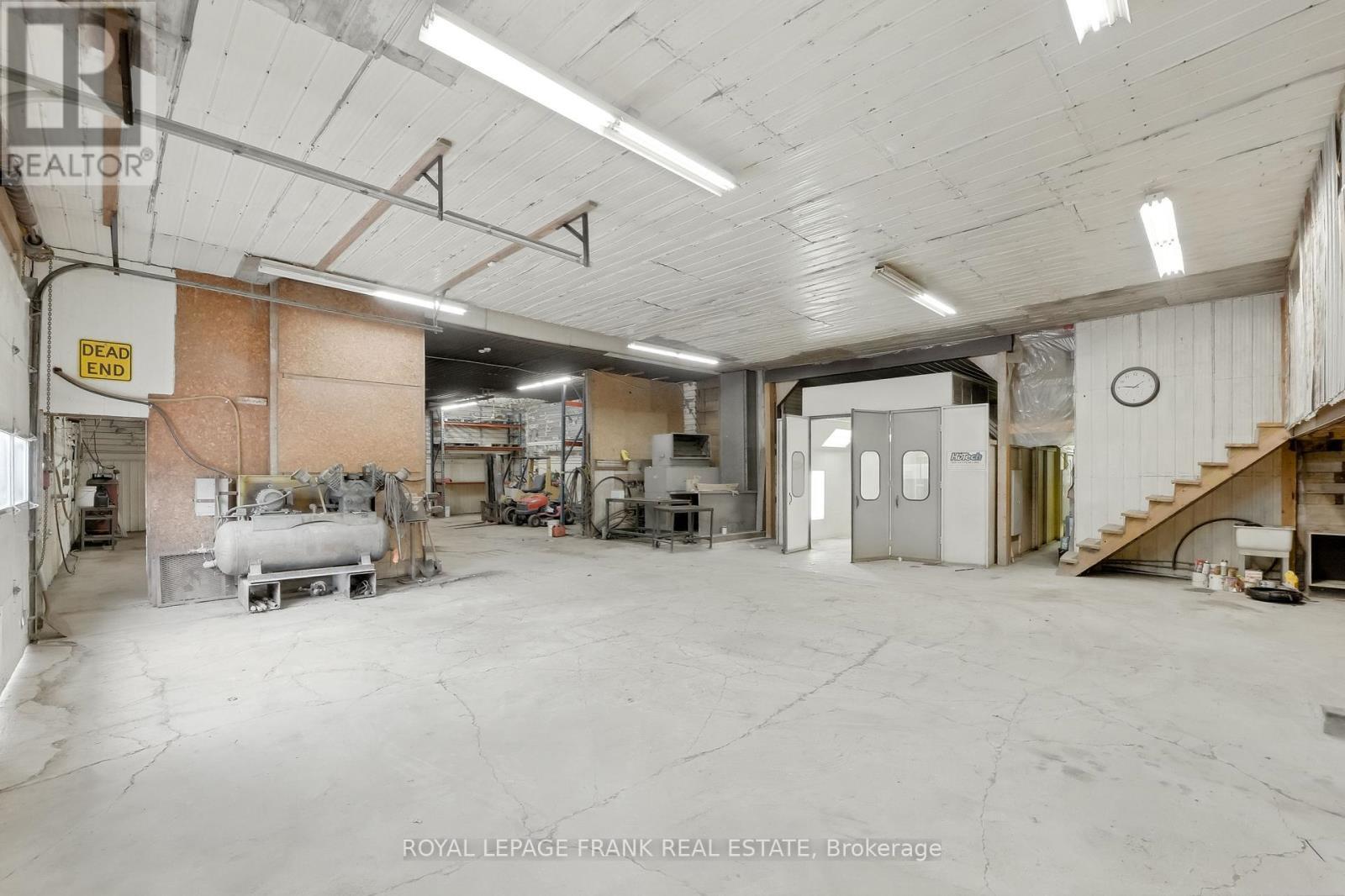 












274 HIGHWAY 35

,
Kawartha Lakes (Manvers),







Ontario
L0B1K0

