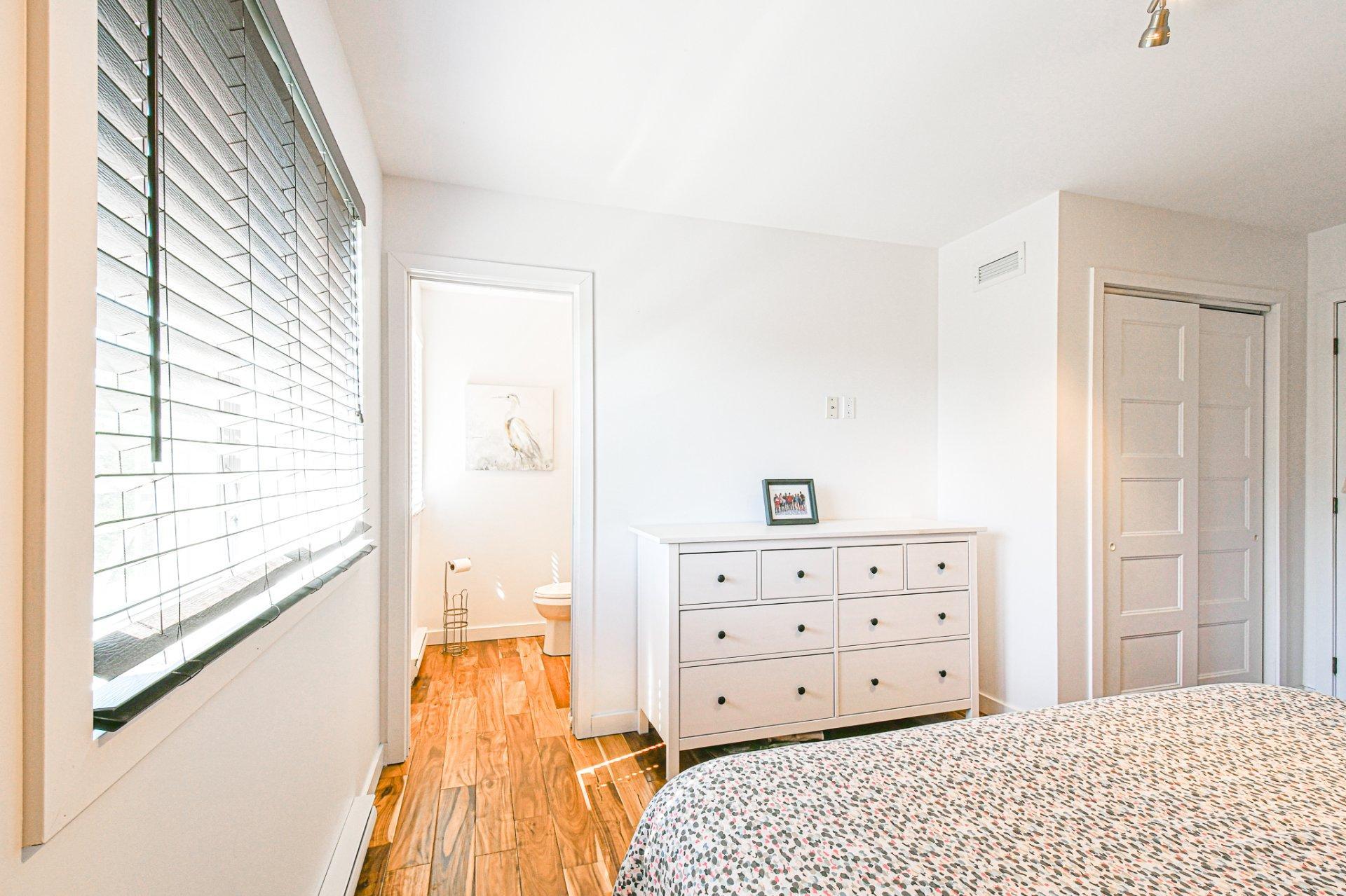 









14


Rue des Trembles

,
Sainte-Marguerite-du-Lac-Masson,




QC
J0T1L0

