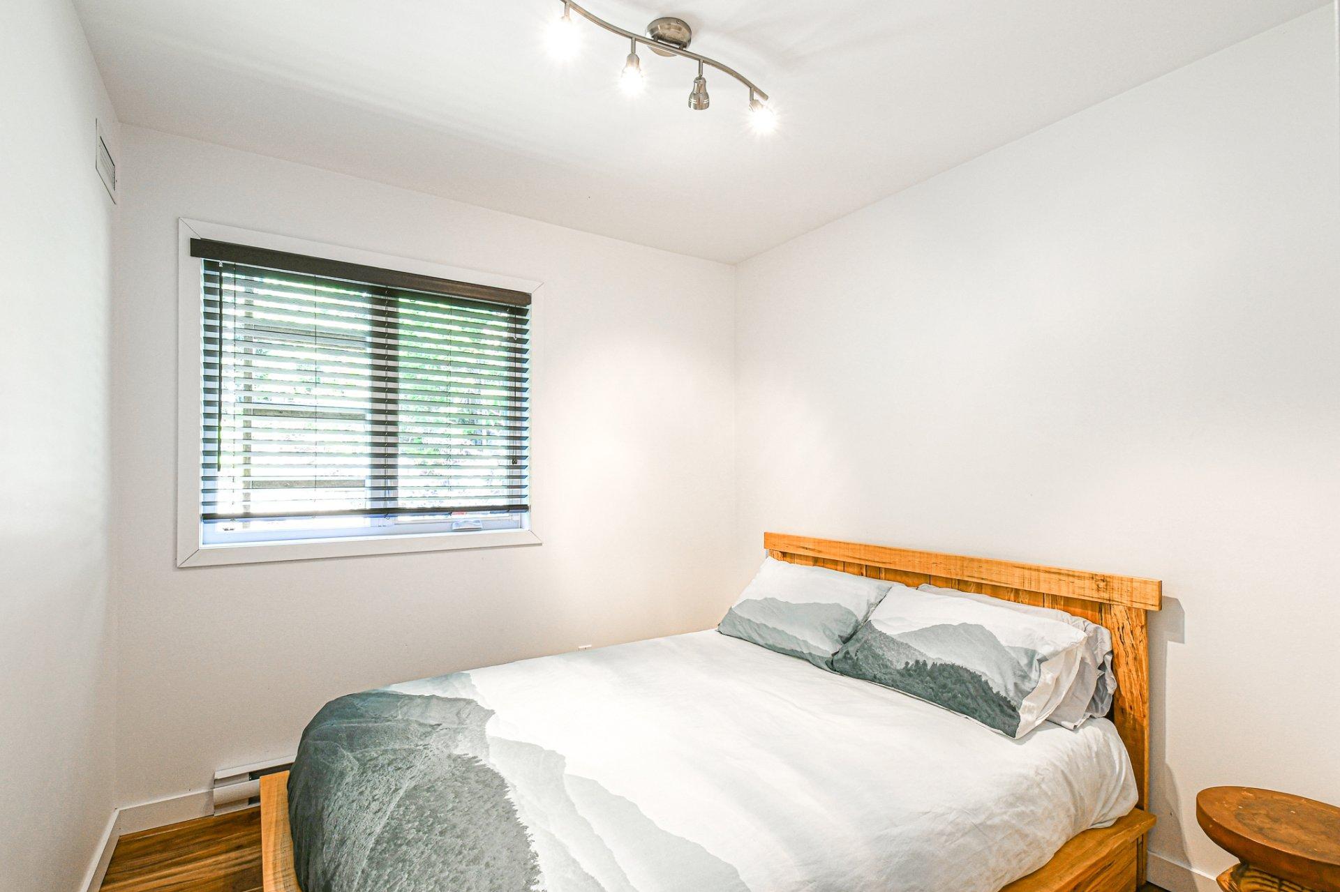 









14


Rue des Trembles

,
Sainte-Marguerite-du-Lac-Masson,




QC
J0T1L0

