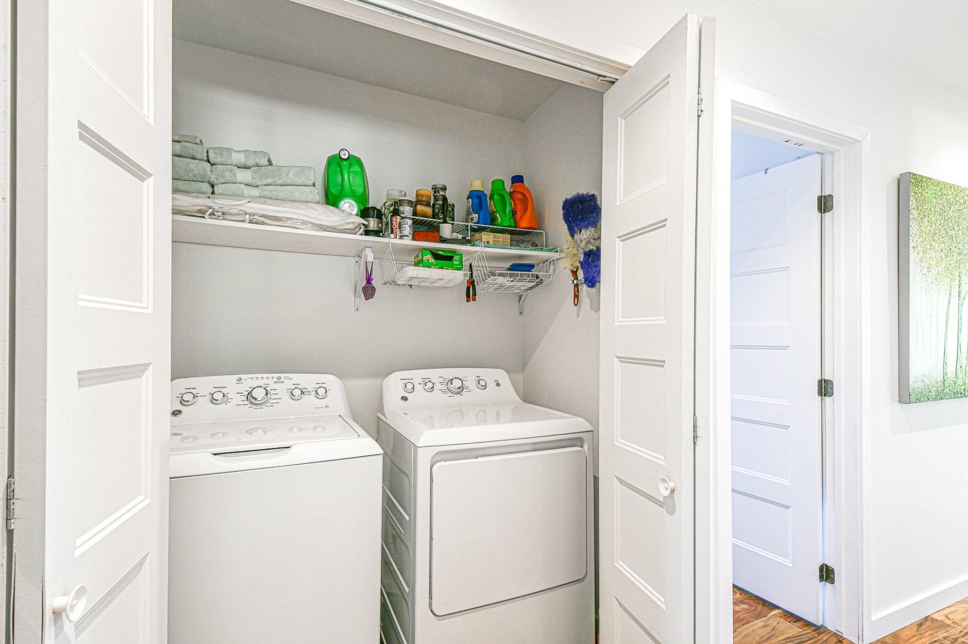 









14


Rue des Trembles

,
Sainte-Marguerite-du-Lac-Masson,




QC
J0T1L0

