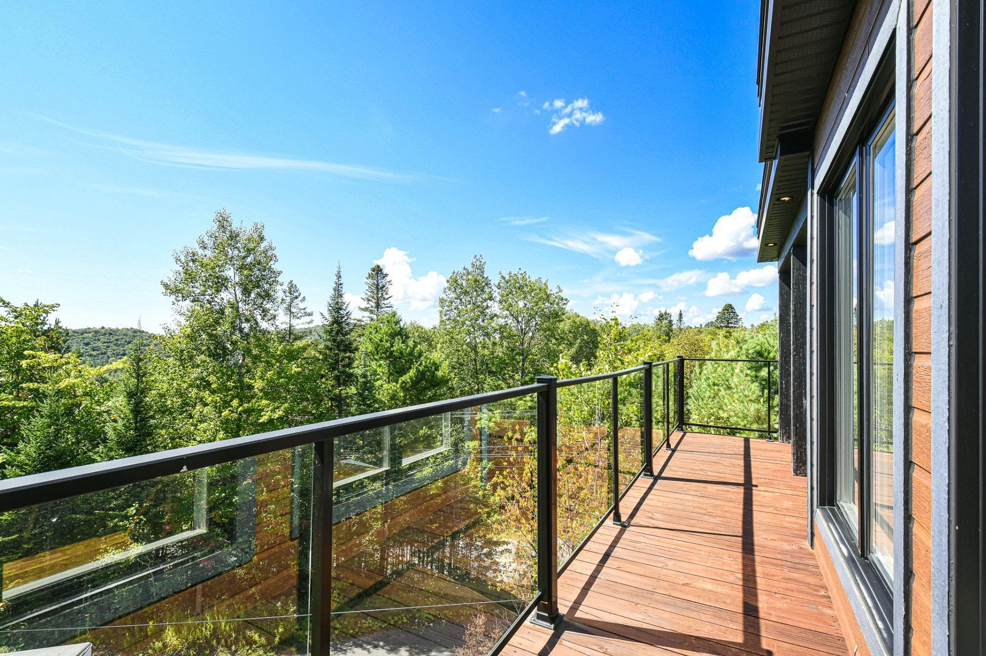 









14


Rue des Trembles

,
Sainte-Marguerite-du-Lac-Masson,




QC
J0T1L0

