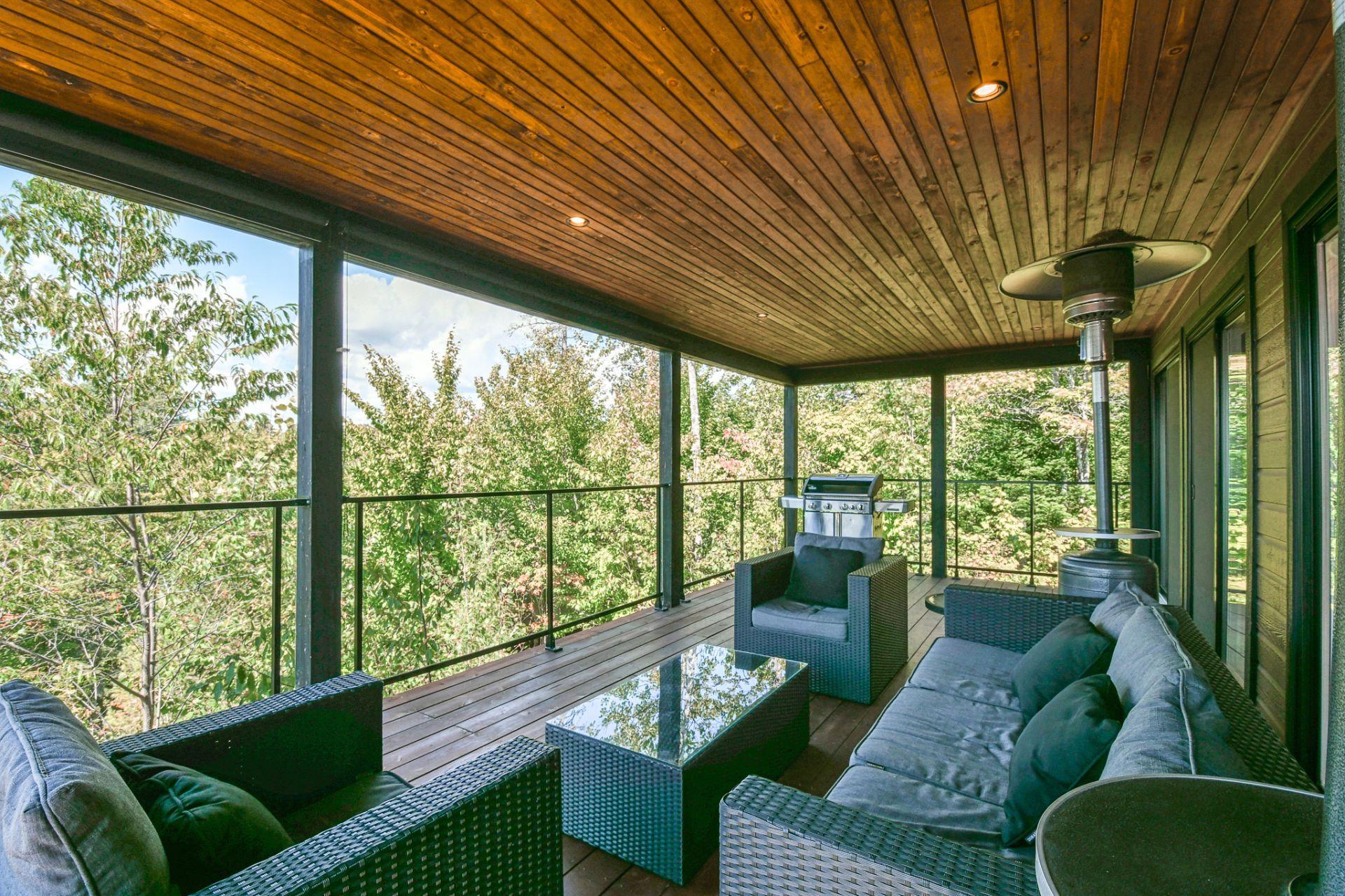 









14


Rue des Trembles

,
Sainte-Marguerite-du-Lac-Masson,




QC
J0T1L0

