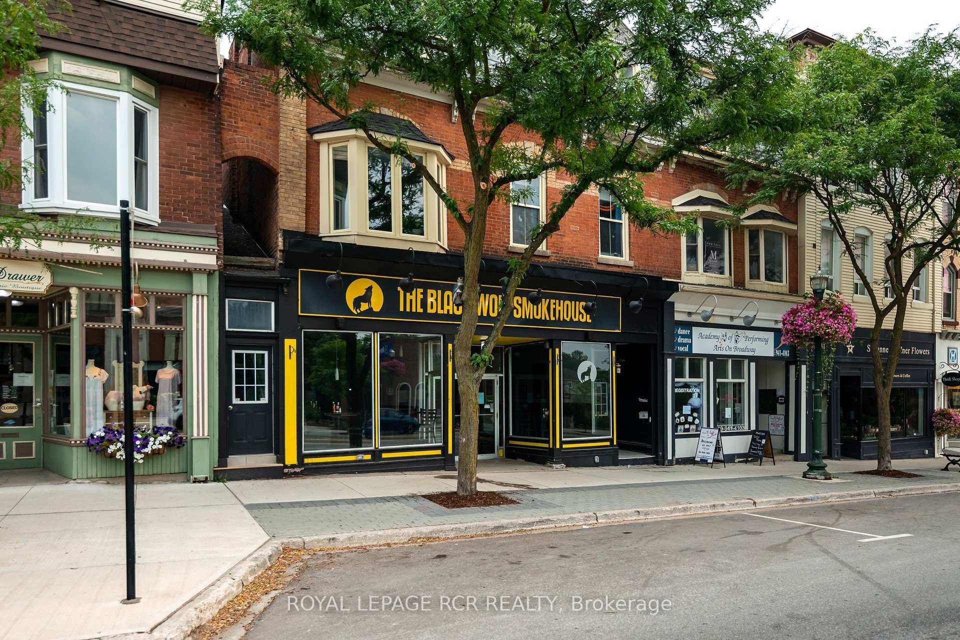 









137-139


Broadway

N/A,
Orangeville,




ON
L9W 1K2

