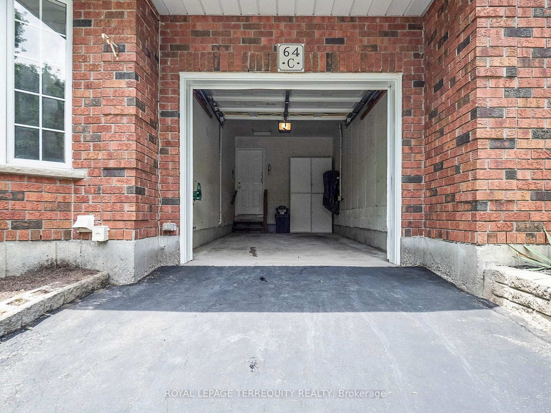 









64C


Harris

Avenue,
Brantford,




ON
N3R 2E9

