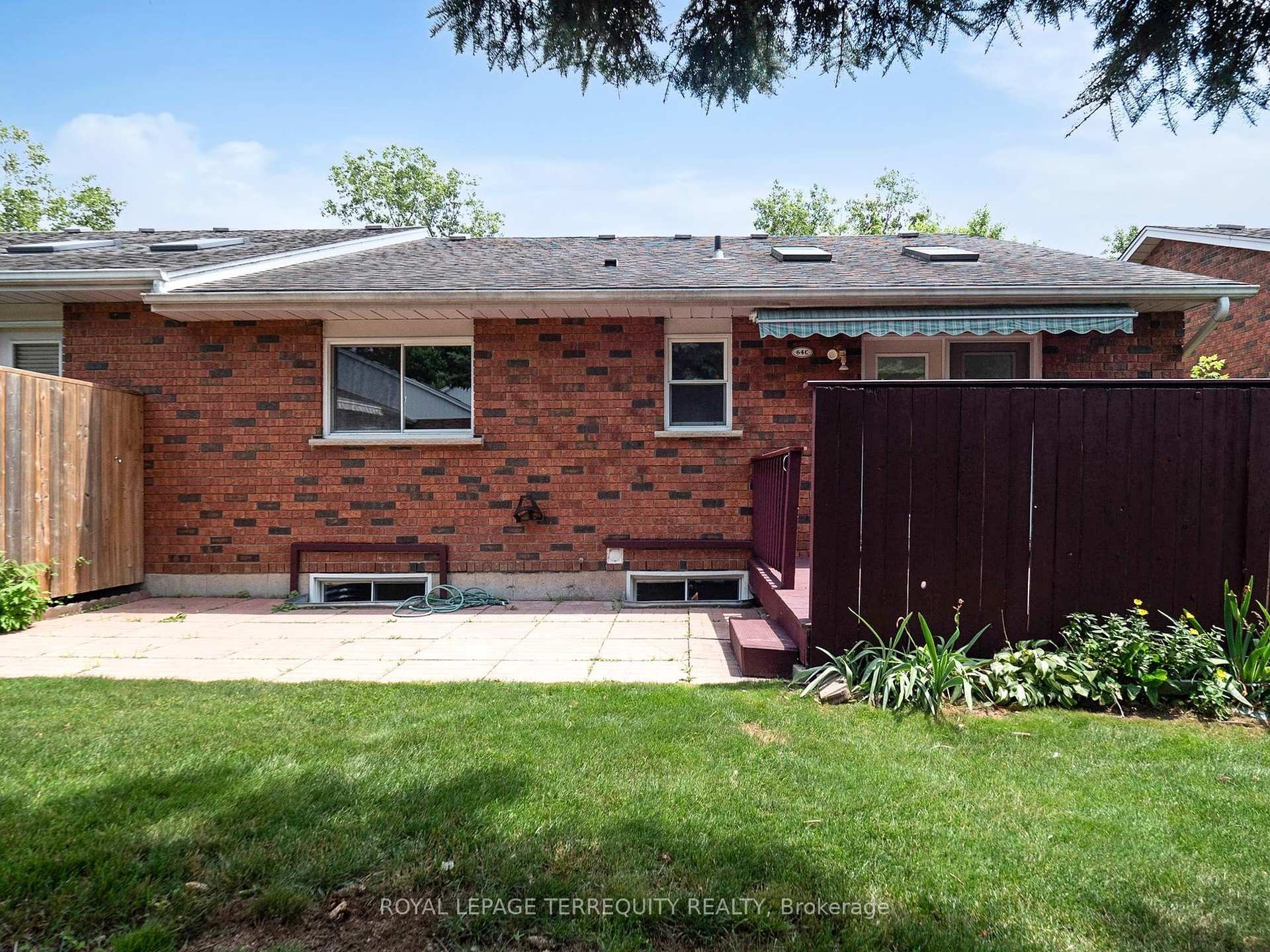 









64C


Harris

Avenue,
Brantford,




ON
N3R 2E9

