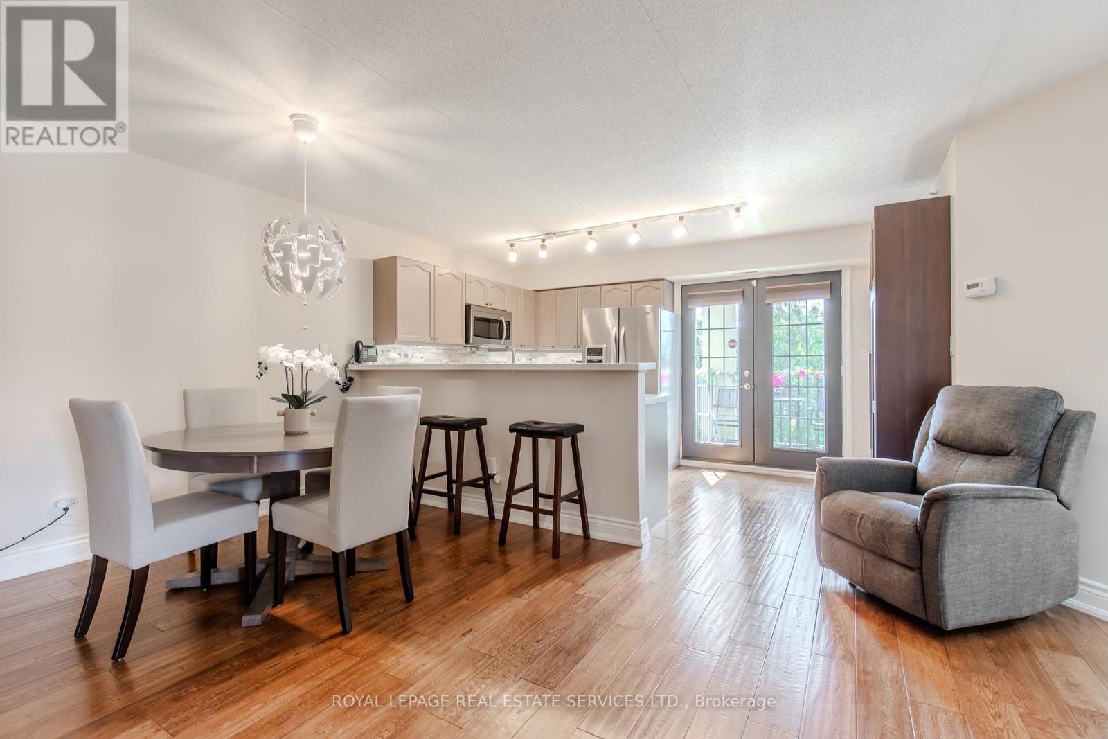 












310 - 1451 WALKER'S LINE

,
Burlington,




Ontario
L7M4P1

