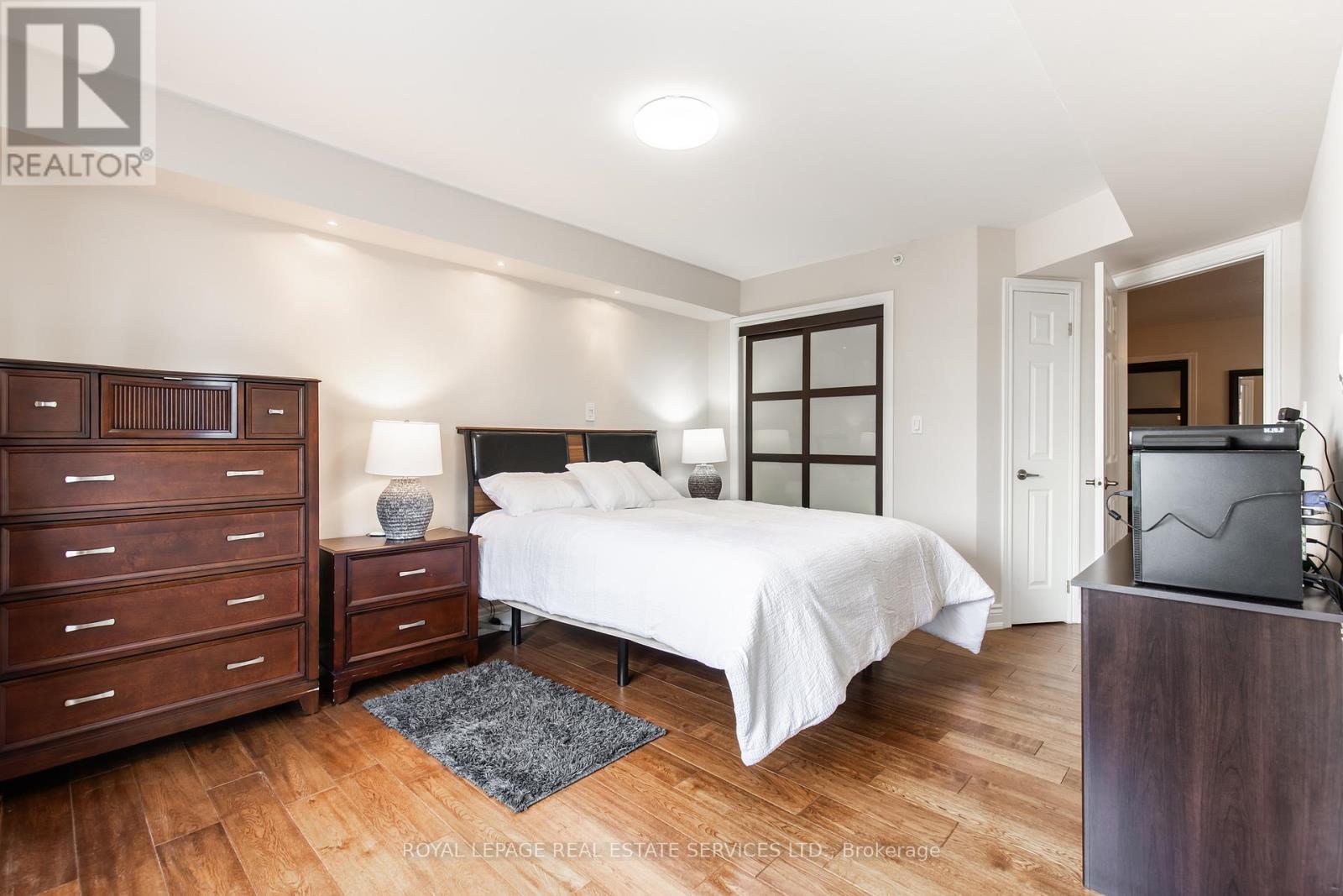 












310 - 1451 WALKER'S LINE

,
Burlington,




Ontario
L7M4P1

