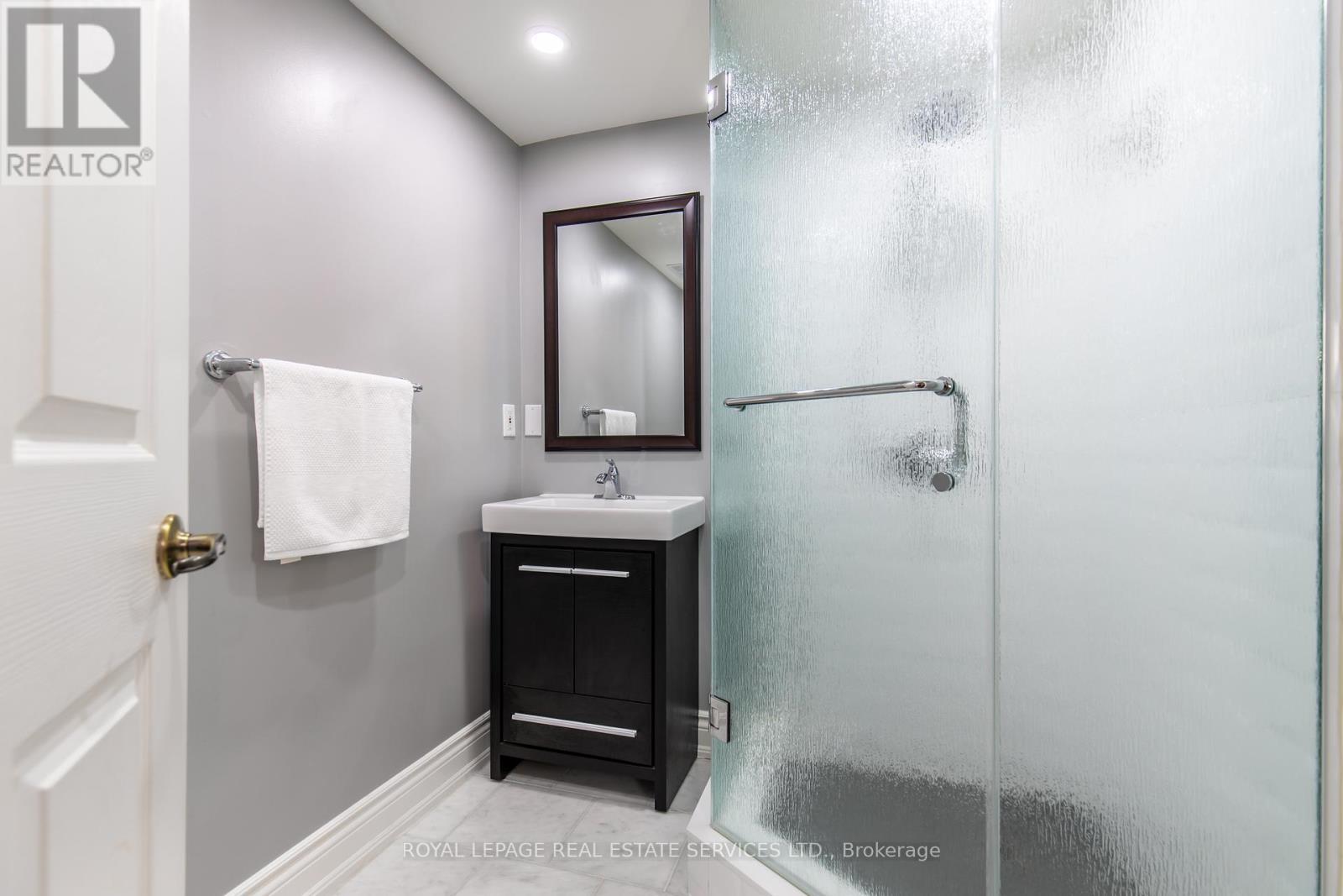 












310 - 1451 WALKER'S LINE

,
Burlington,




Ontario
L7M4P1

