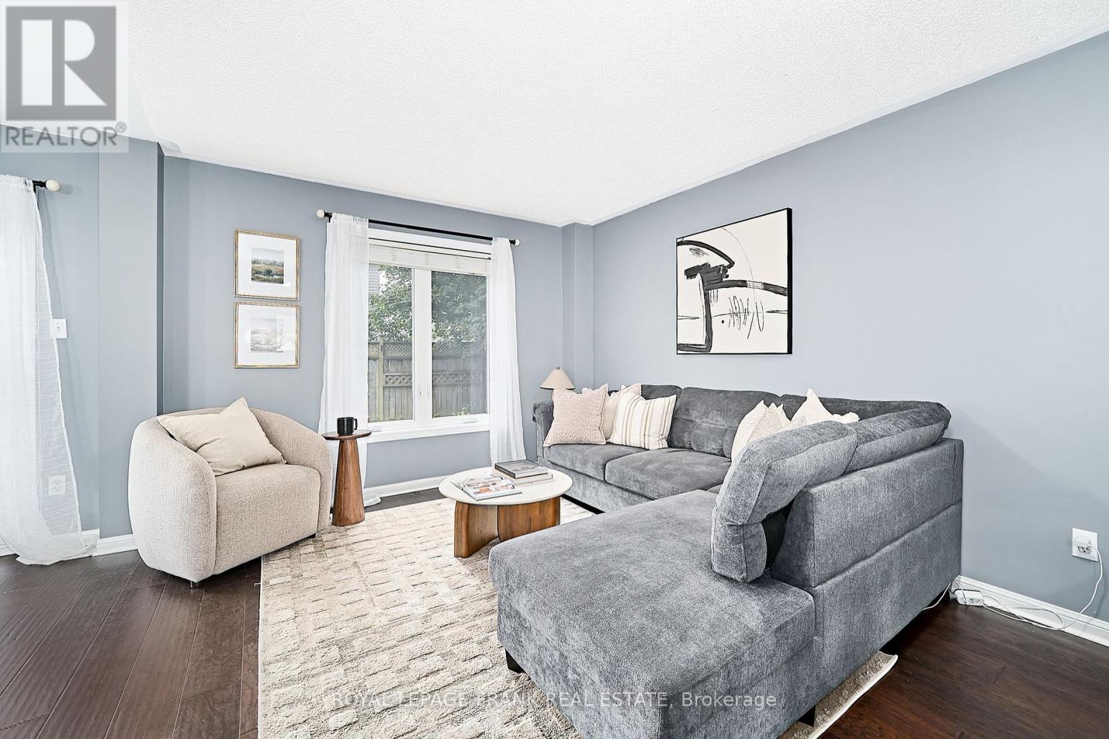 












29 CARVETH CRESCENT

,
Clarington (Newcastle),




Ontario
L1B1N3

