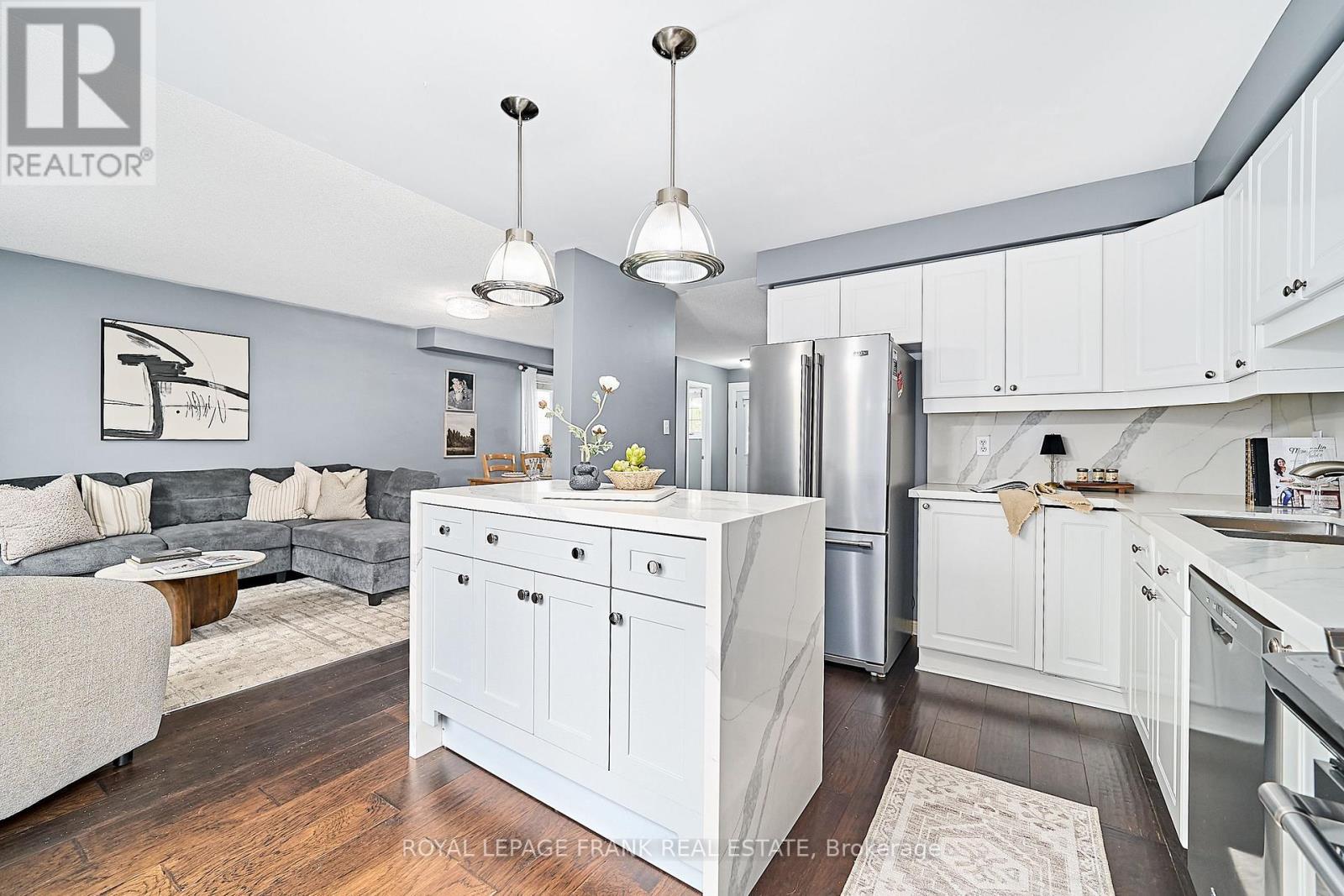












29 CARVETH CRESCENT

,
Clarington (Newcastle),




Ontario
L1B1N3

