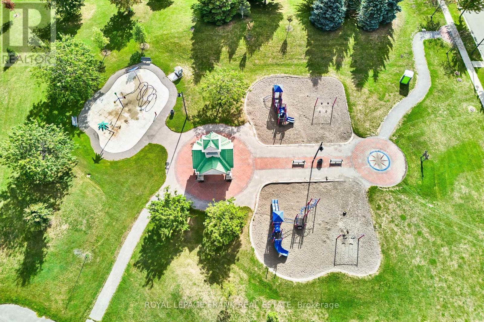 












29 CARVETH CRESCENT

,
Clarington (Newcastle),




Ontario
L1B1N3


