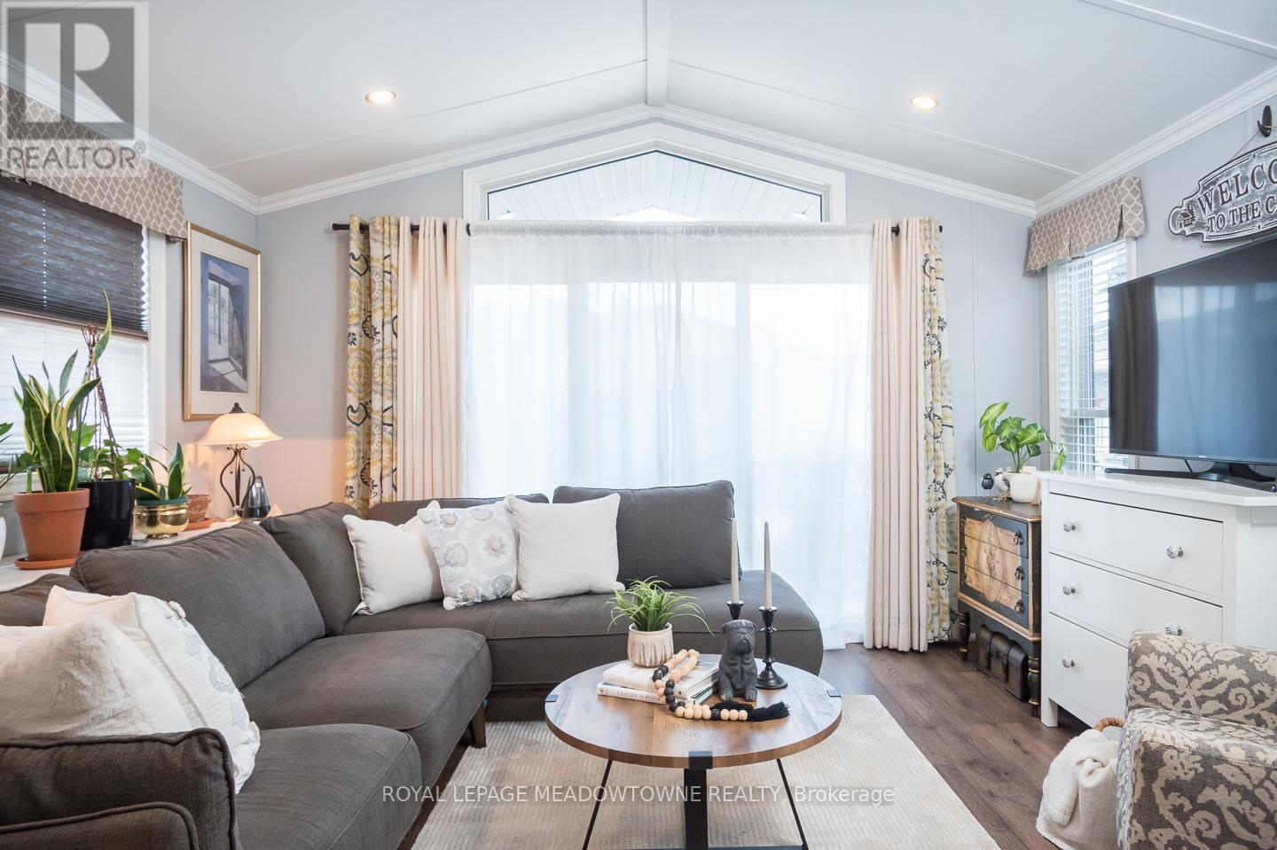 












12 POPLAR - 4449 MILBUROUGH LINE

,
Burlington,




Ontario
L7P0C5

