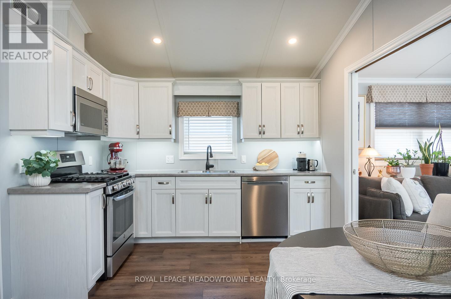 












12 POPLAR - 4449 MILBUROUGH LINE

,
Burlington,




Ontario
L7P0C5

