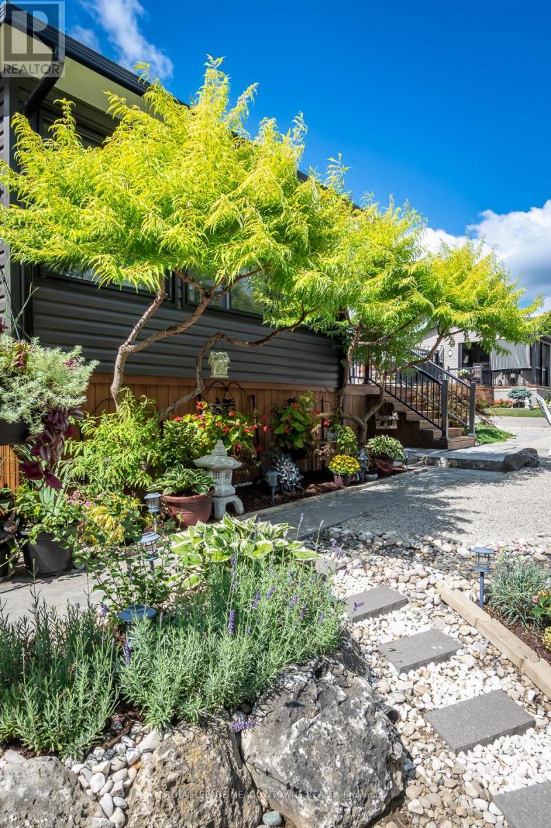 












12 POPLAR - 4449 MILBUROUGH LINE

,
Burlington,




Ontario
L7P0C5


