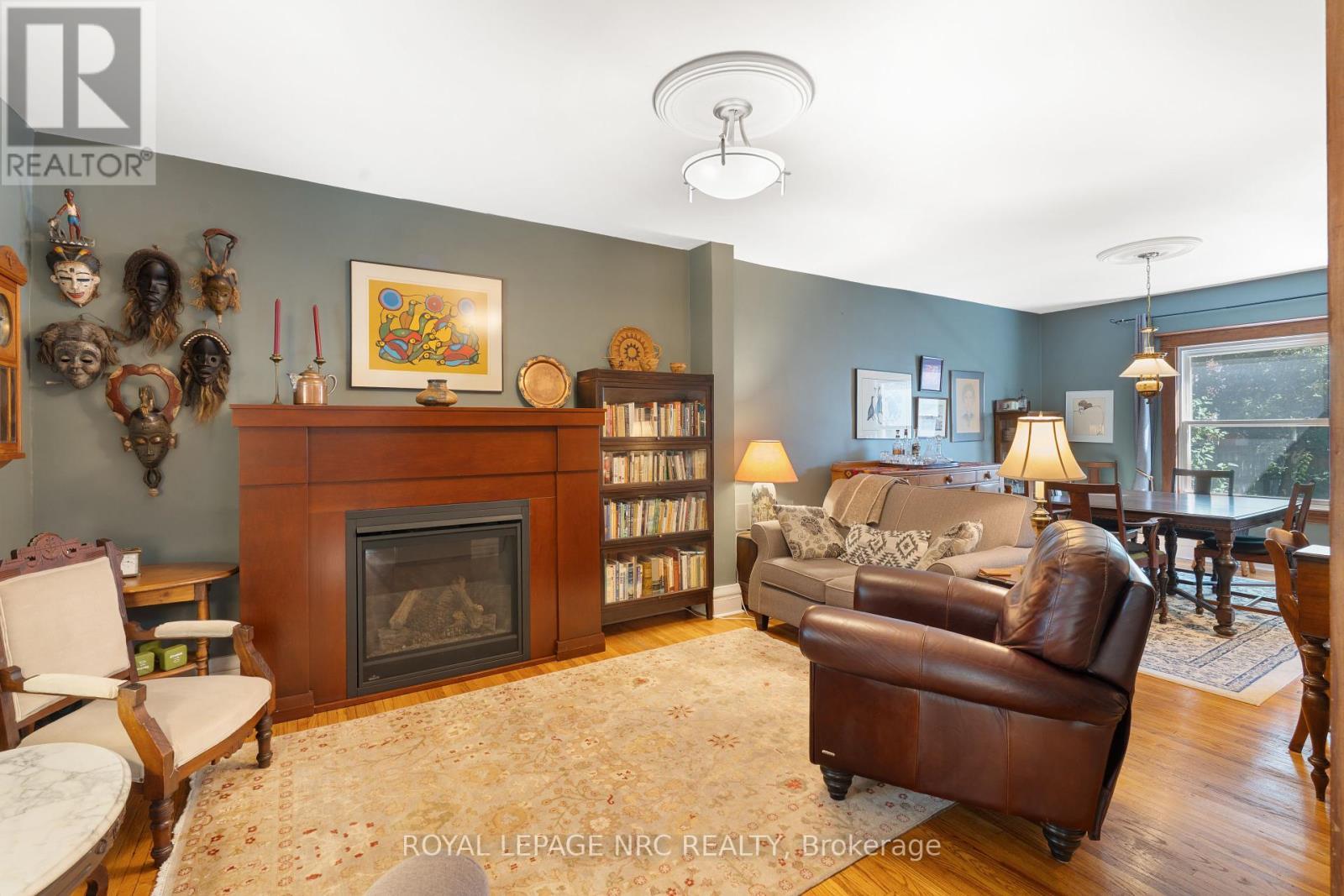 












90 CHAPLIN AVENUE

,
St. Catharines (Downtown),




Ontario
L2R2E7

