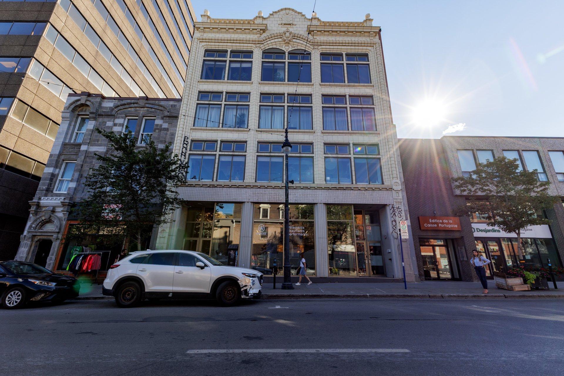 









4247


Rue Clark

, 203,
Montréal (Le Plateau-Mont-Royal),




QC
H2W1X2

