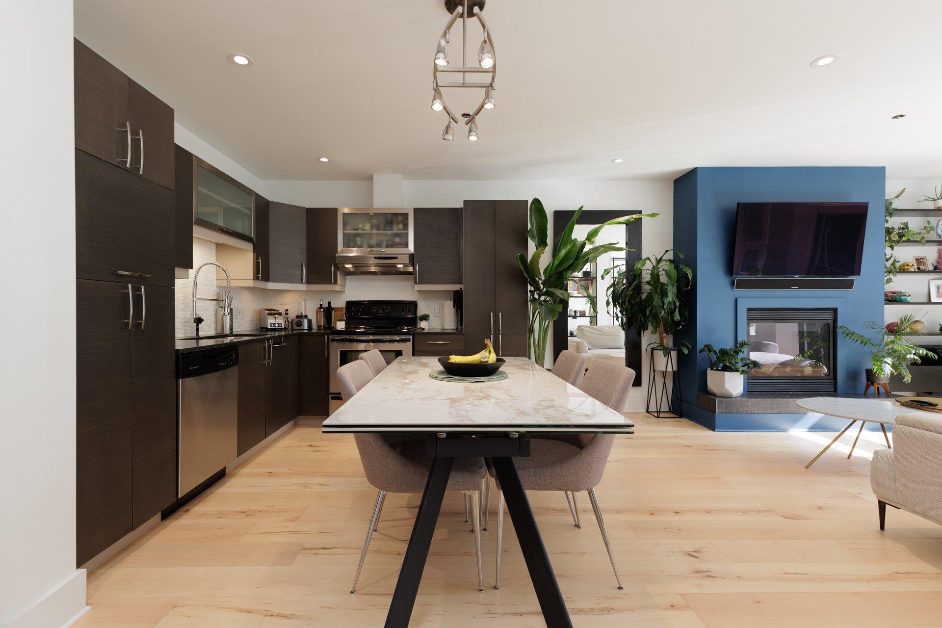 









4247


Rue Clark

, 203,
Montréal (Le Plateau-Mont-Royal),




QC
H2W1X2

