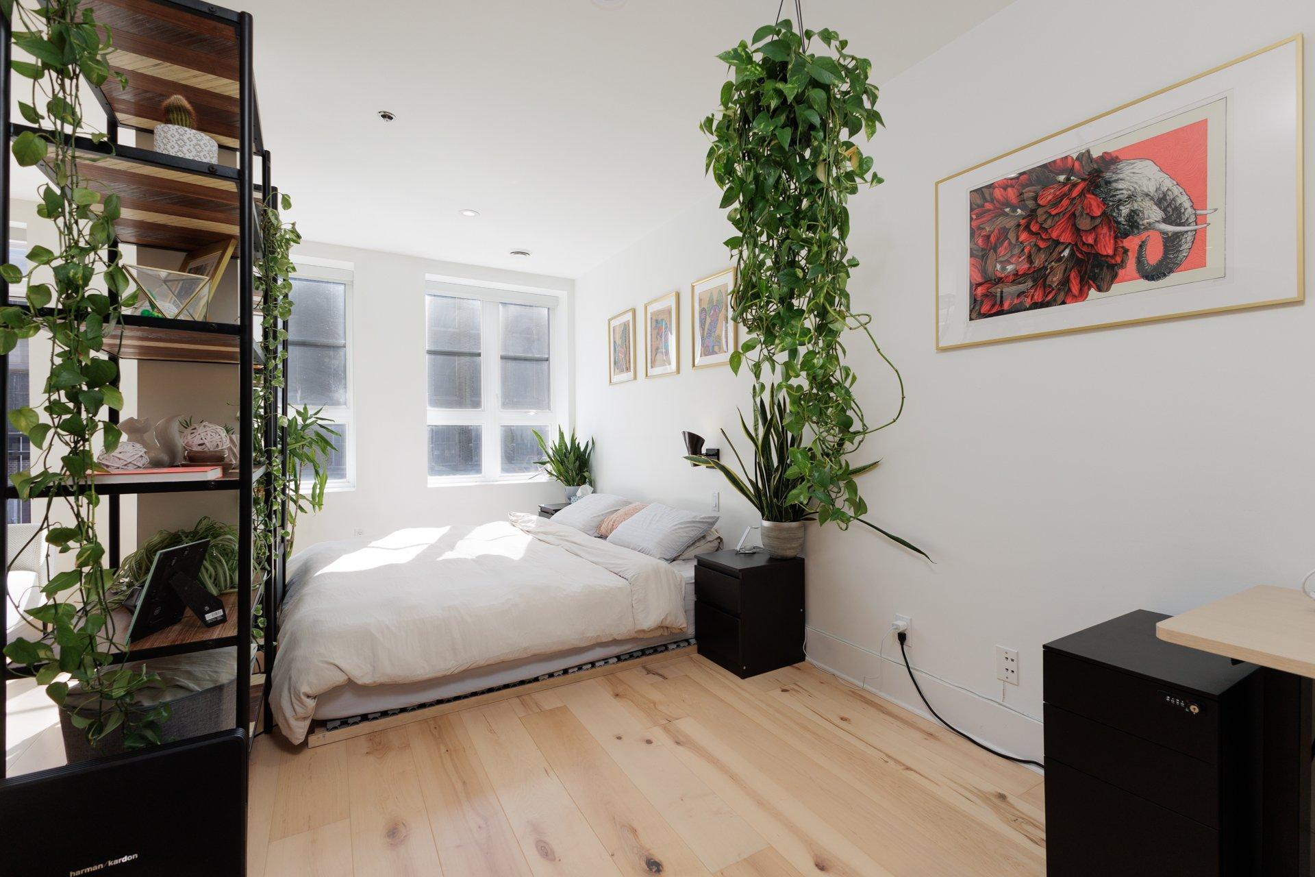 









4247


Rue Clark

, 203,
Montréal (Le Plateau-Mont-Royal),




QC
H2W1X2

