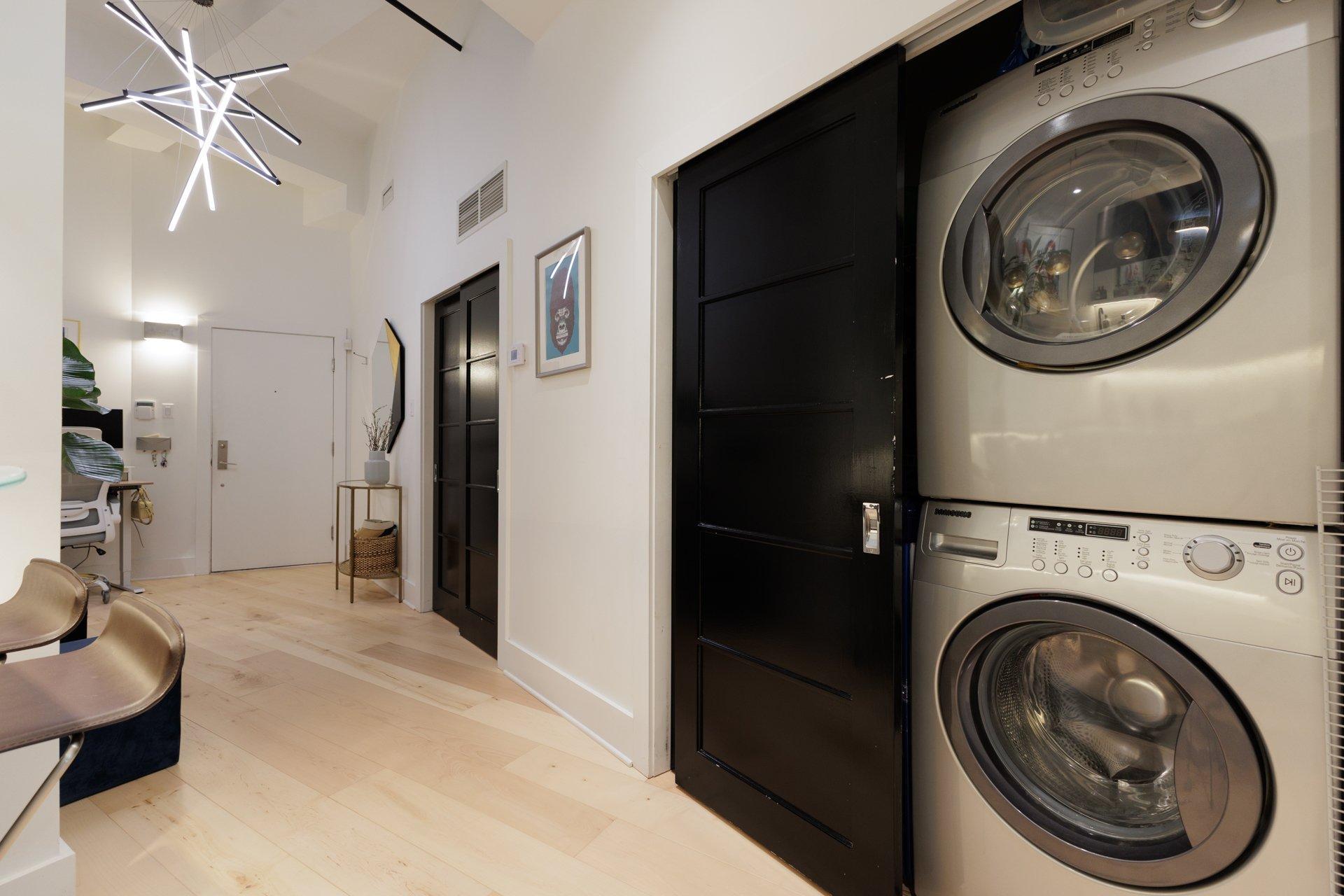 









4247


Rue Clark

, 203,
Montréal (Le Plateau-Mont-Royal),




QC
H2W1X2

