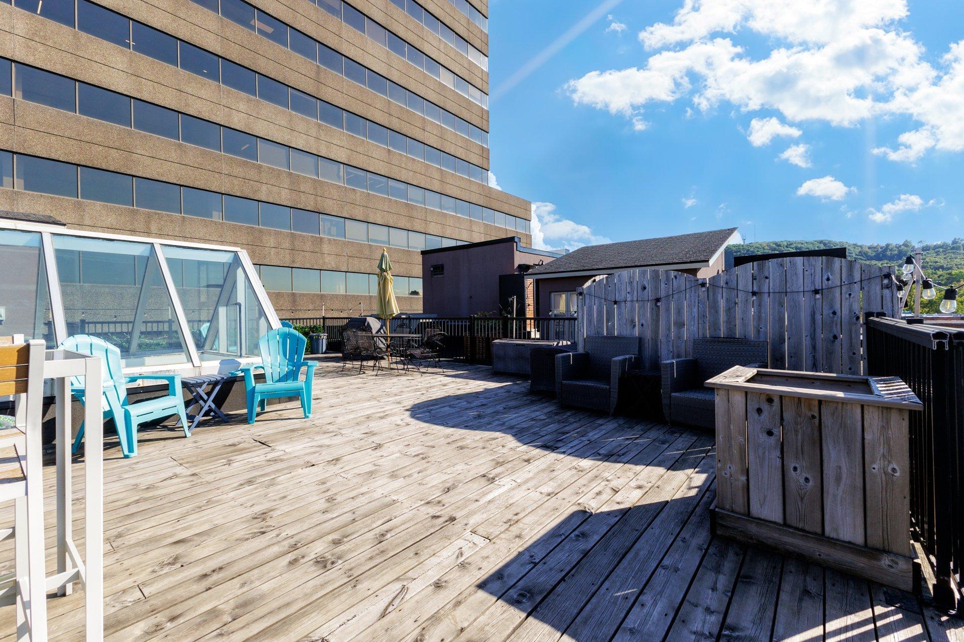 









4247


Rue Clark

, 203,
Montréal (Le Plateau-Mont-Royal),




QC
H2W1X2

