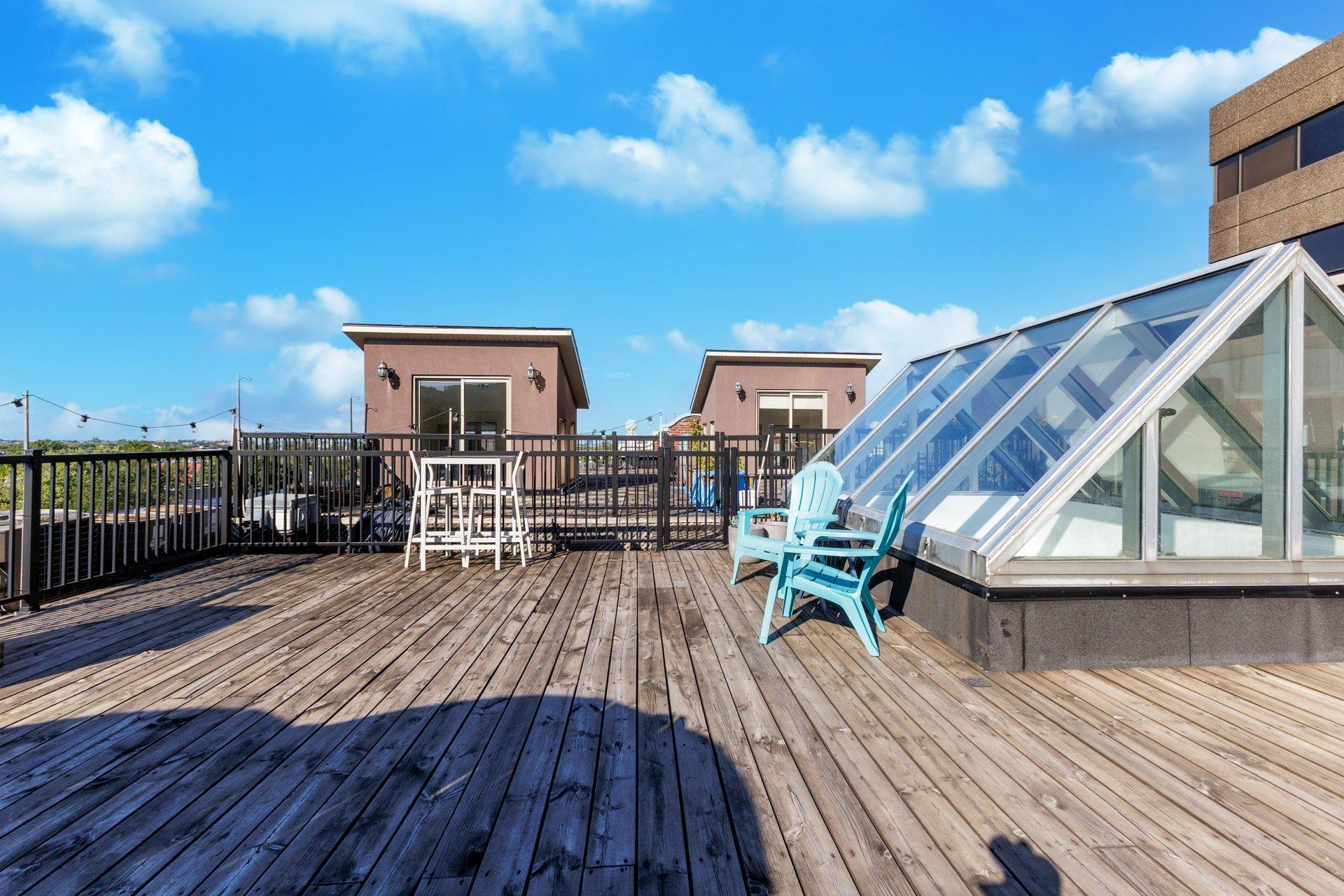 









4247


Rue Clark

, 203,
Montréal (Le Plateau-Mont-Royal),




QC
H2W1X2

