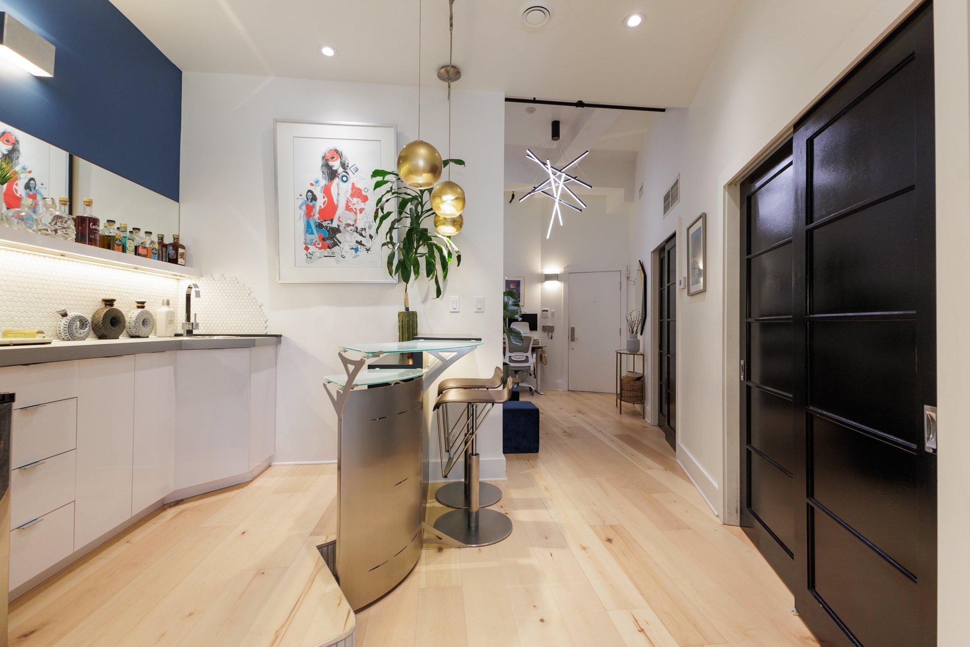 









4247


Rue Clark

, 203,
Montréal (Le Plateau-Mont-Royal),




QC
H2W1X2

