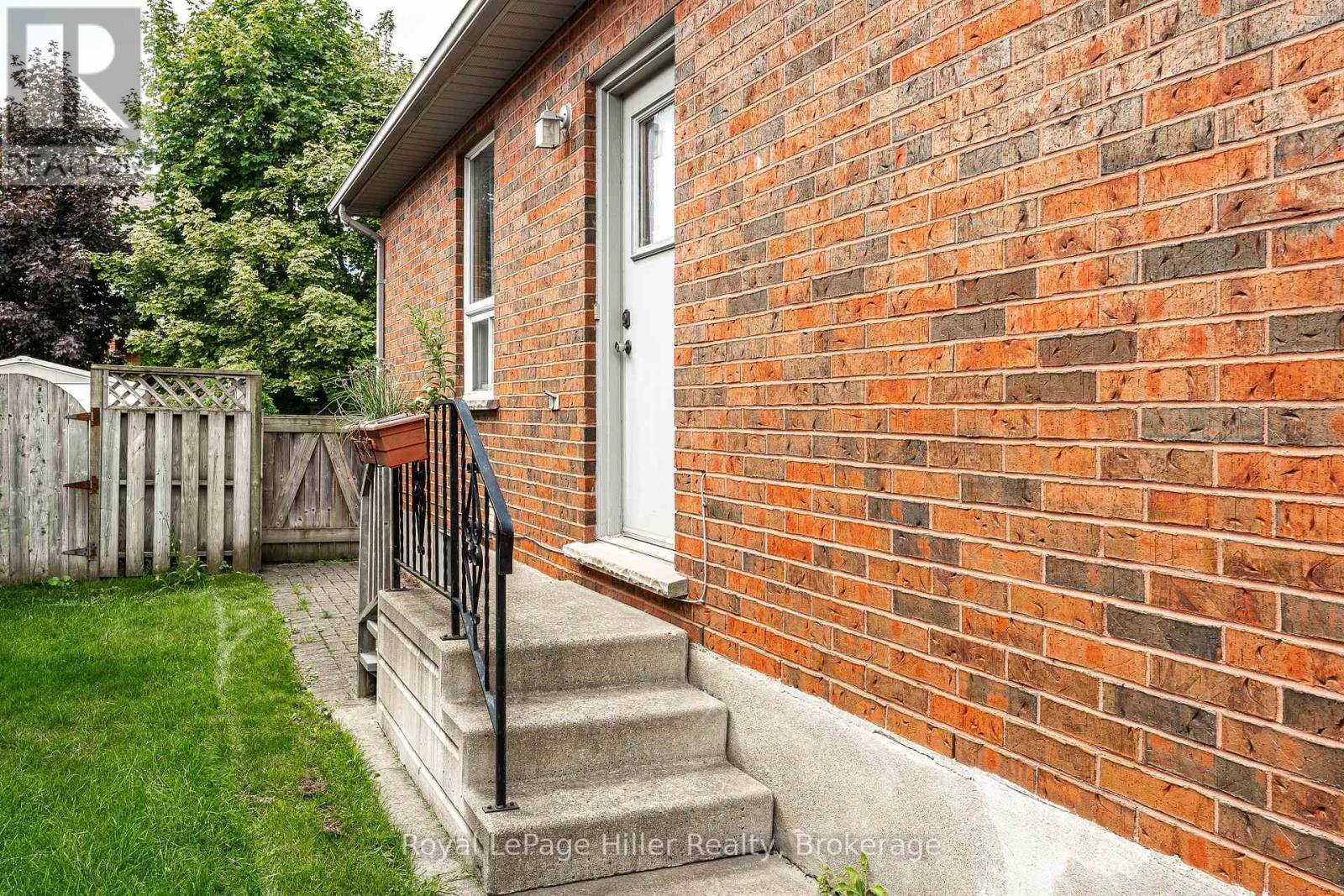 












291 JOHN STREET S

,
Stratford,




Ontario
N5A7T2

