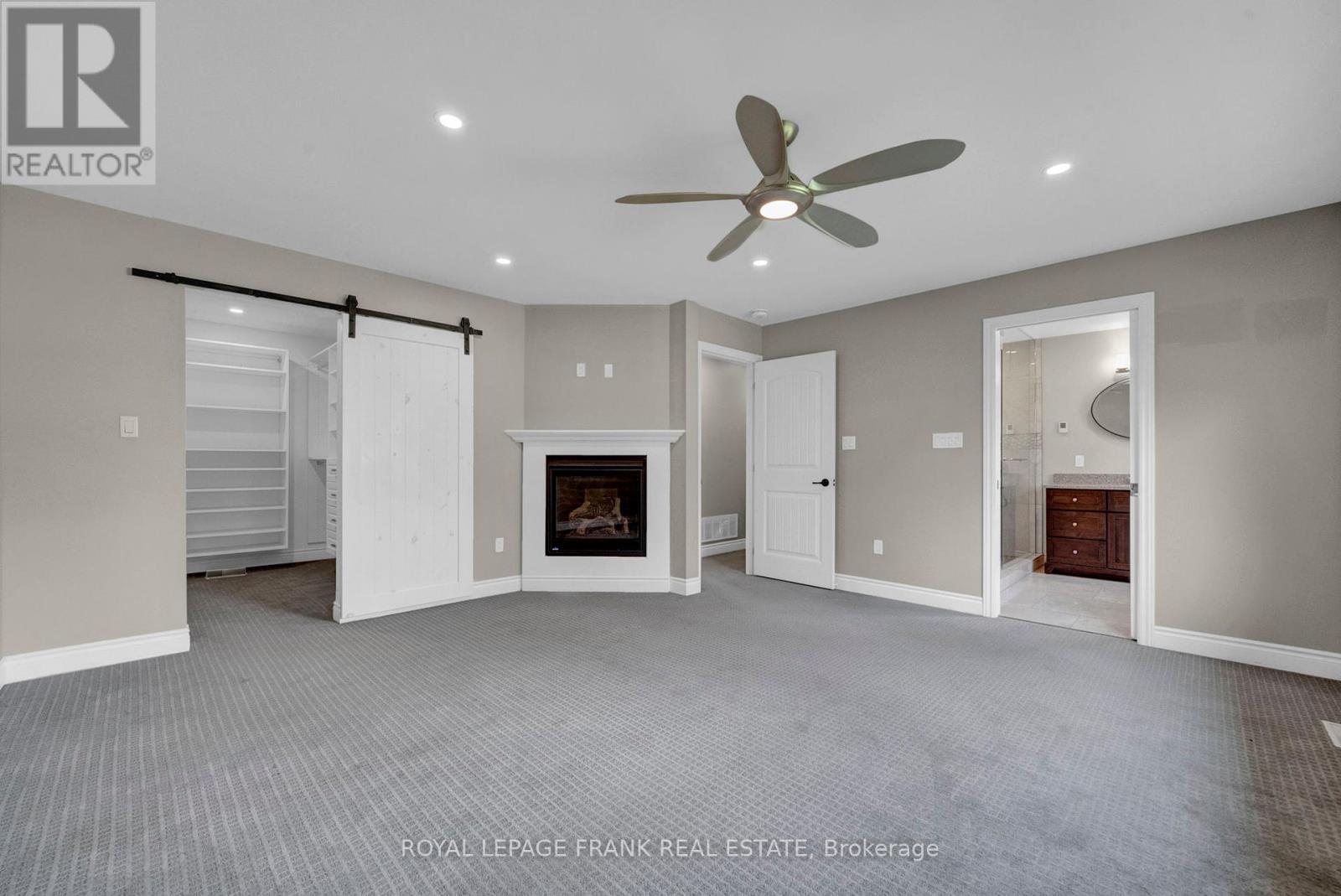 












230 BEECH STREET

,
Scugog (Port Perry),




Ontario
L9L1N6

