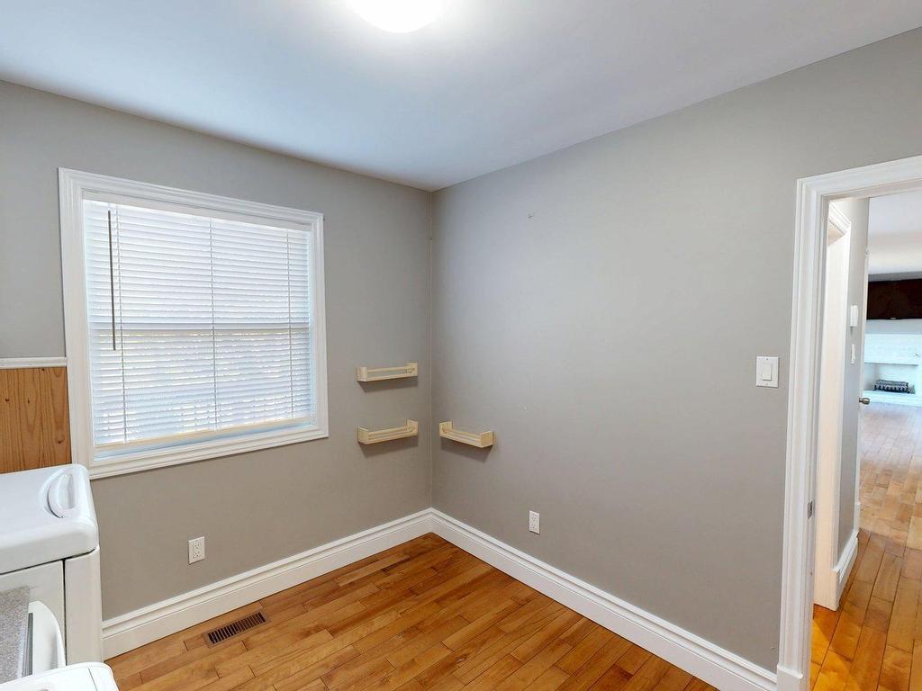 












18 Martin Lake Drive

,
Lake Echo,




NS
B3E 1B1

