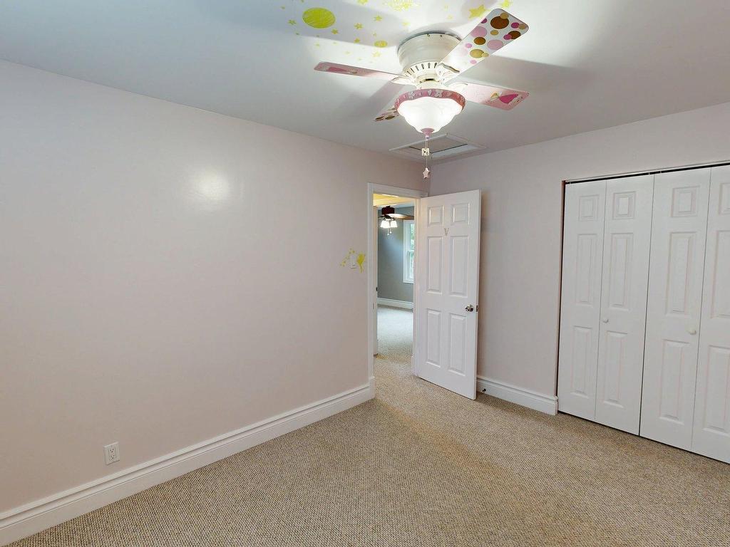 












18 Martin Lake Drive

,
Lake Echo,




NS
B3E 1B1

