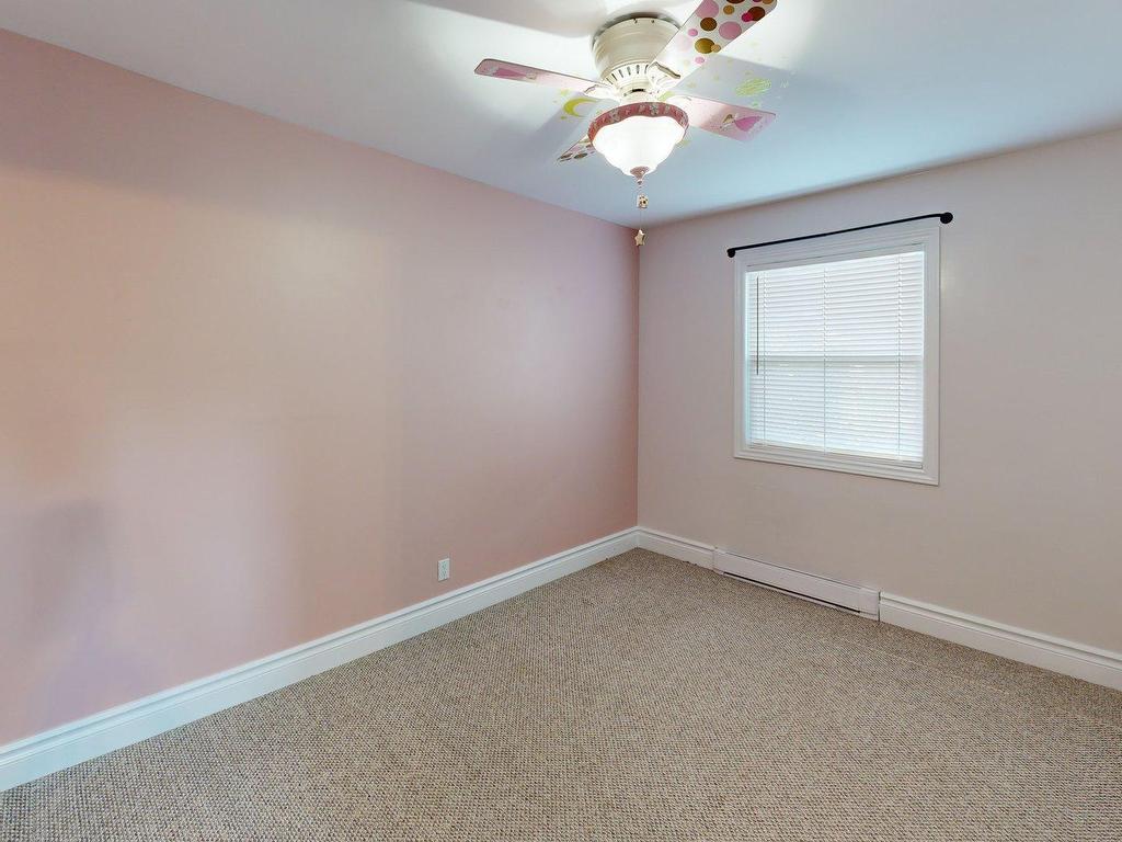 












18 Martin Lake Drive

,
Lake Echo,




NS
B3E 1B1

