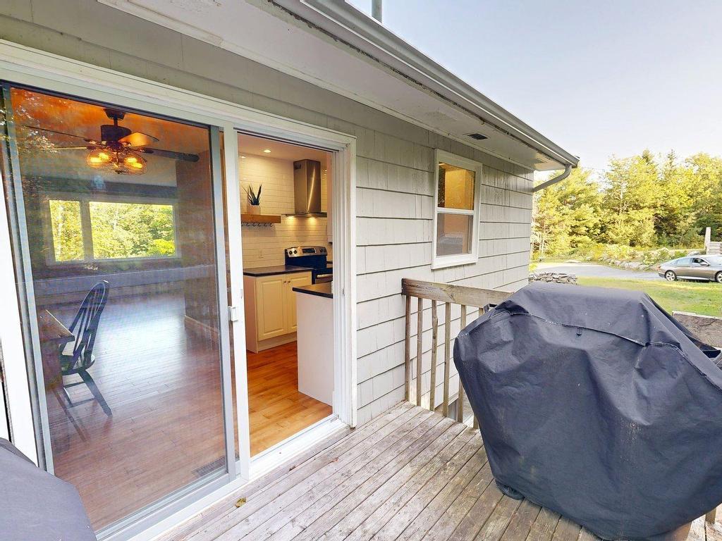 












18 Martin Lake Drive

,
Lake Echo,




NS
B3E 1B1


