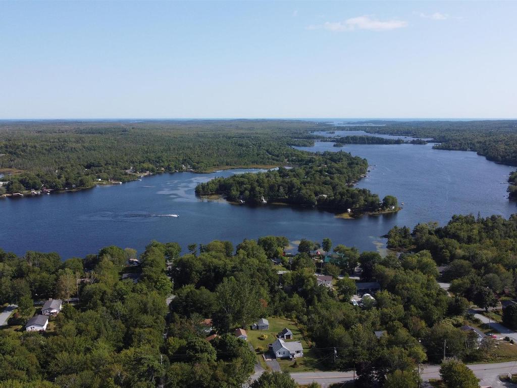 












18 Martin Lake Drive

,
Lake Echo,




NS
B3E 1B1

