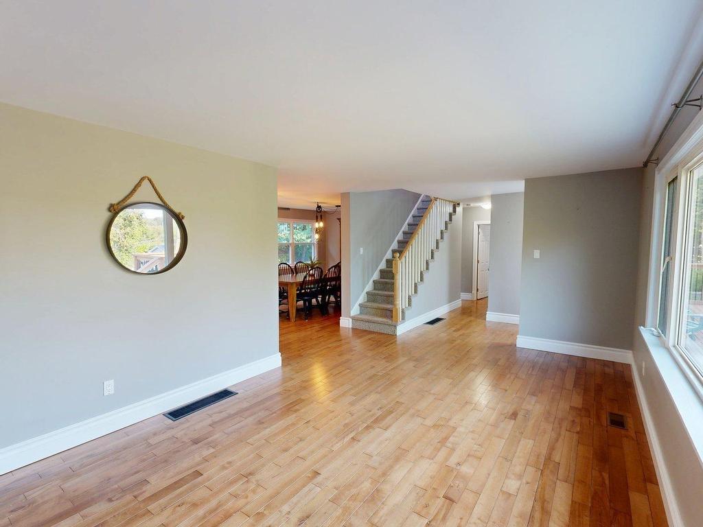 












18 Martin Lake Drive

,
Lake Echo,




NS
B3E 1B1


