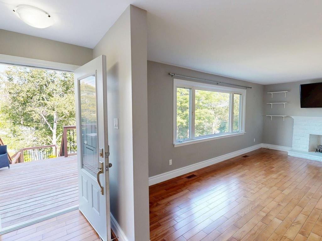 












18 Martin Lake Drive

,
Lake Echo,




NS
B3E 1B1

