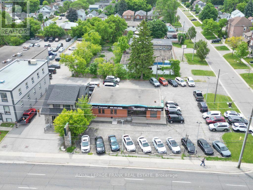 












349 KING STREET W

,
Oshawa (Vanier),




Ontario
L1J2J8


