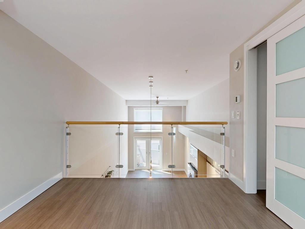 












323 5662 Roberts Street

,
Halifax,




NS
B3K 0E3

