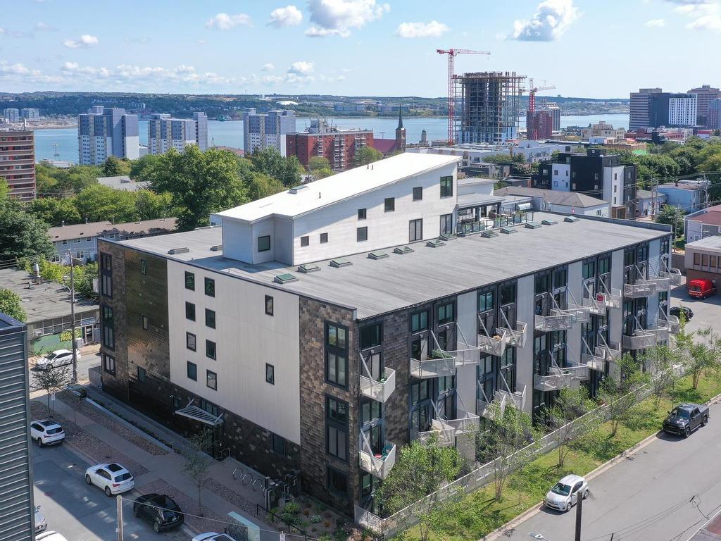 












323 5662 Roberts Street

,
Halifax,




NS
B3K 0E3

